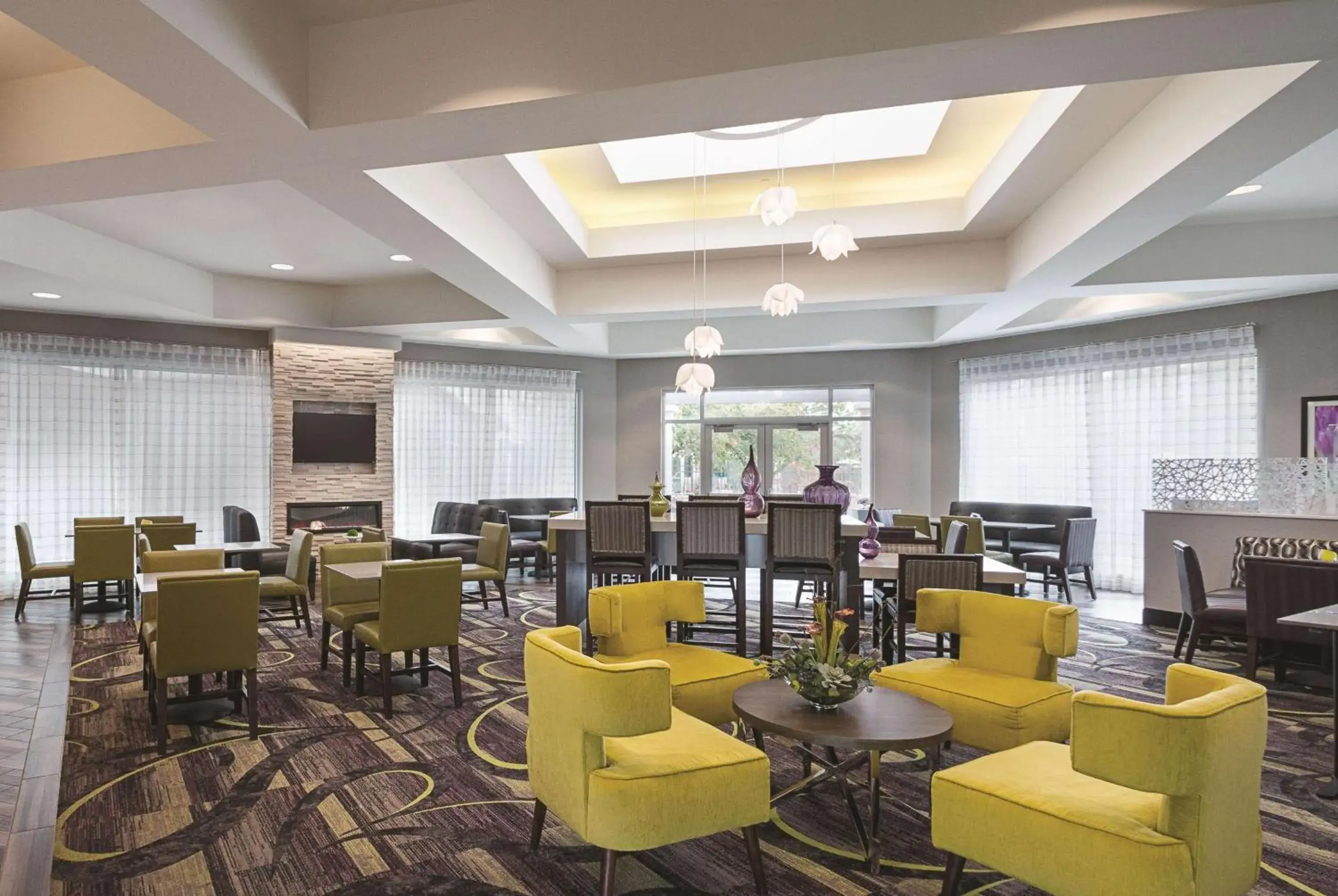 Lobby or reception in La Quinta by Wyndham Orem University Pwy Provo Lobby or reception in La Quinta by Wyndham Orem University Pwy Provo