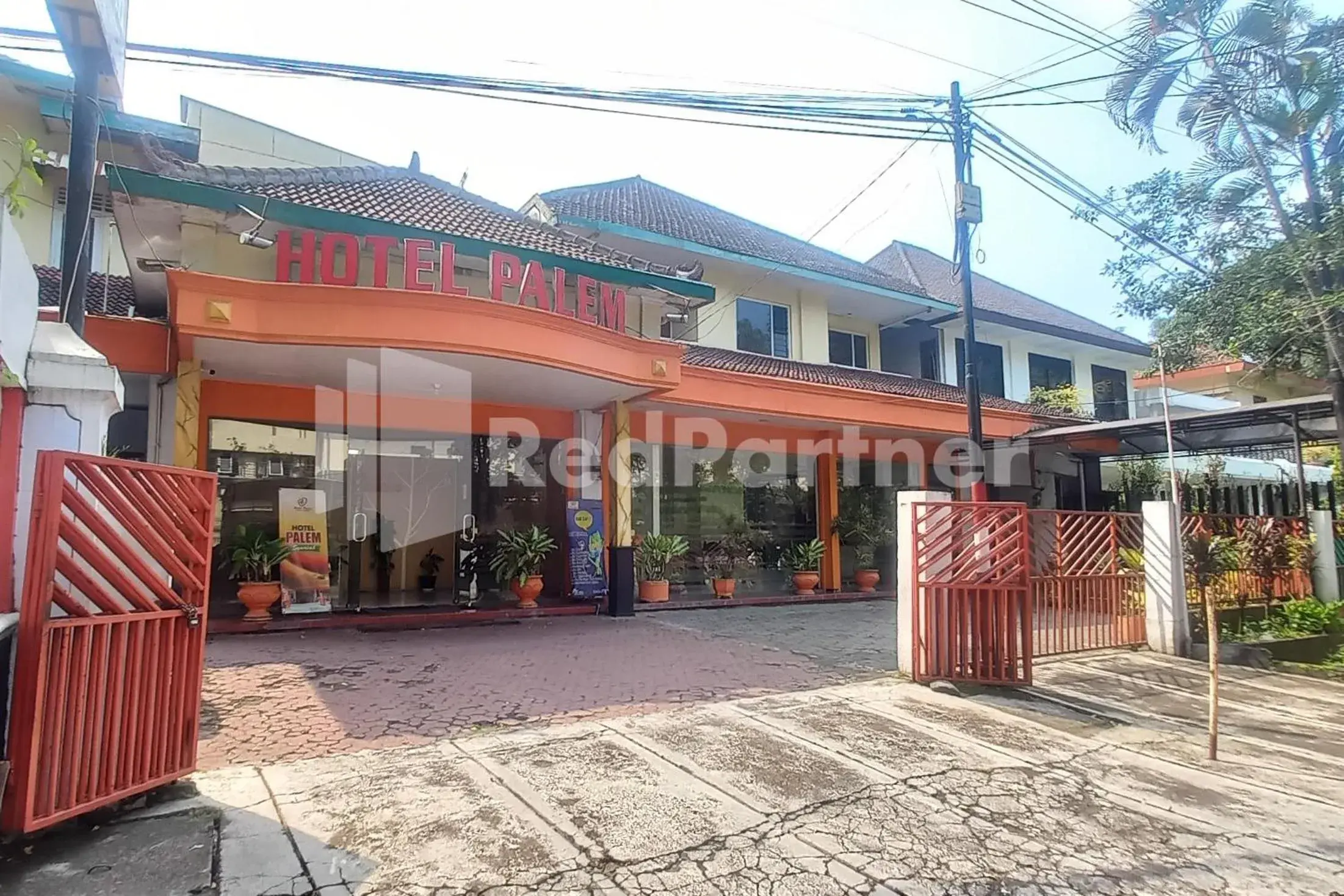 Property building in Hotel Palem 2 Syariah Malang Redpartner Property building in Hotel Palem 2 Syariah Malang Redpartner