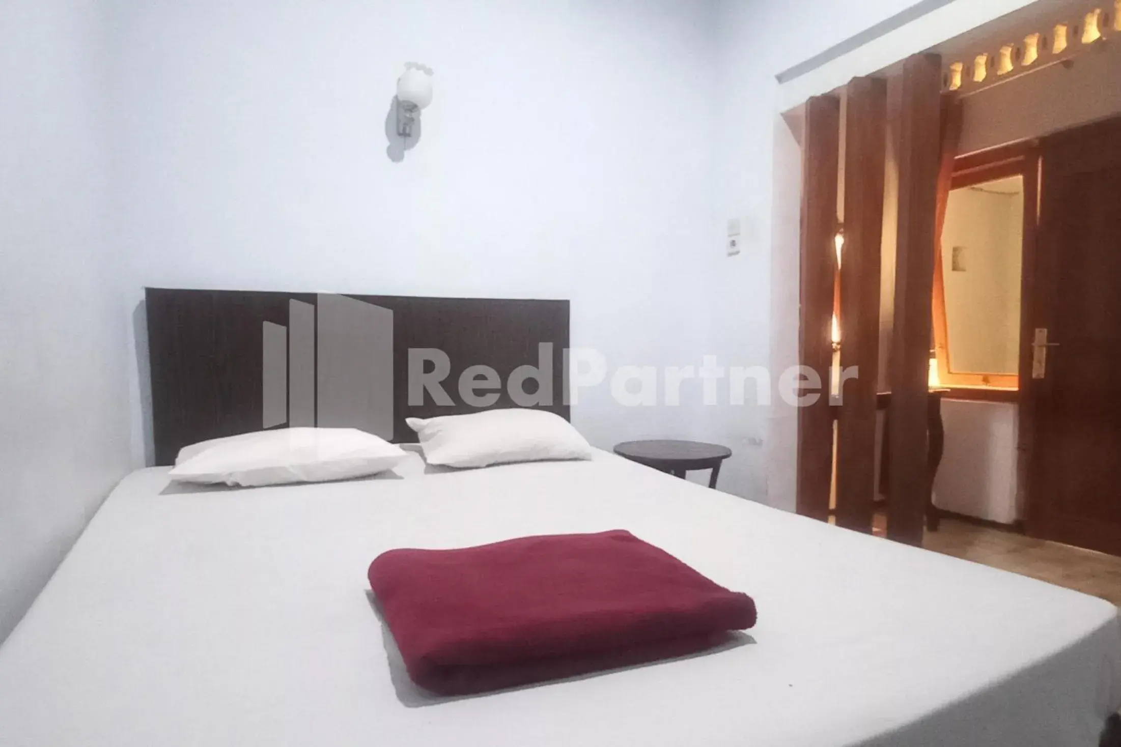 Bedroom, Bed in Hotel Palem 2 Syariah Malang Redpartner Bedroom, Bed in Hotel Palem 2 Syariah Malang Redpartner
