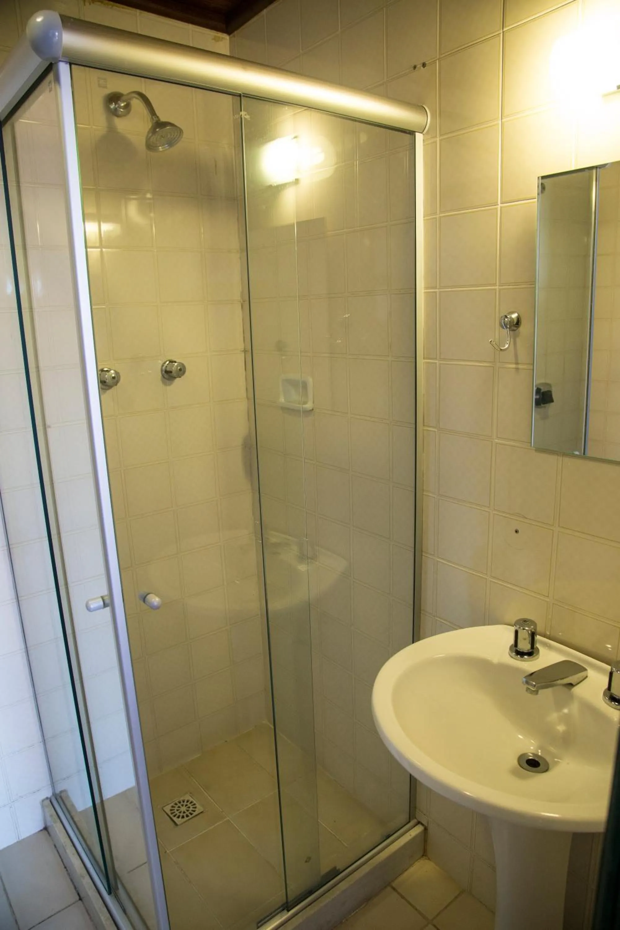 Shower in Jardim da Marambaia