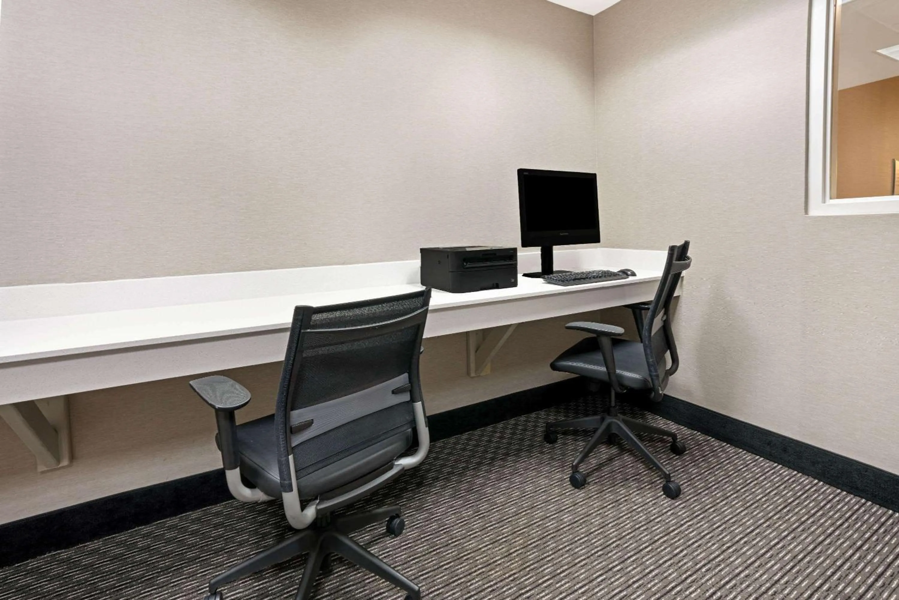 On site in La Quinta by Wyndham Tacoma - Seattle