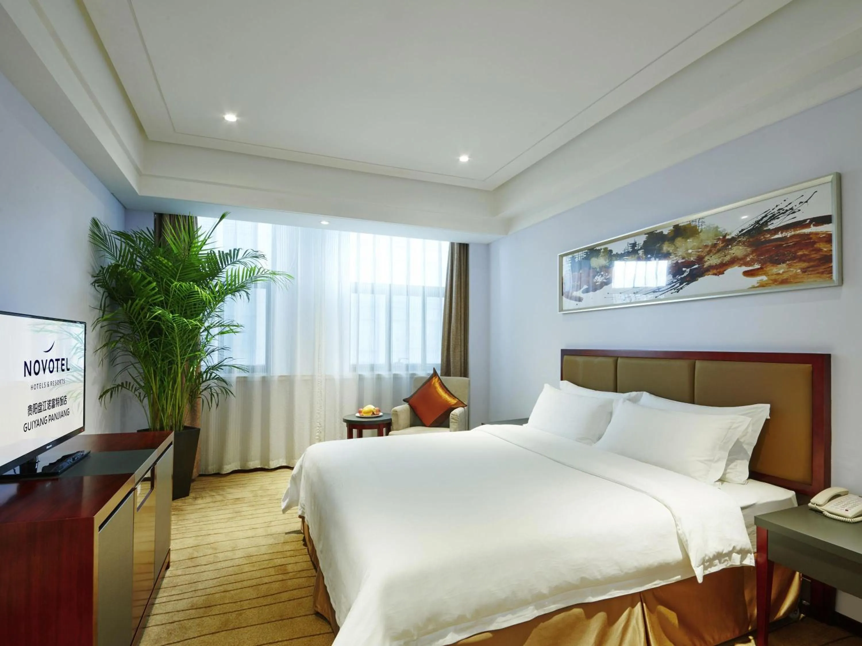 Bedroom, Bed in Novotel Guiyang Panjiang