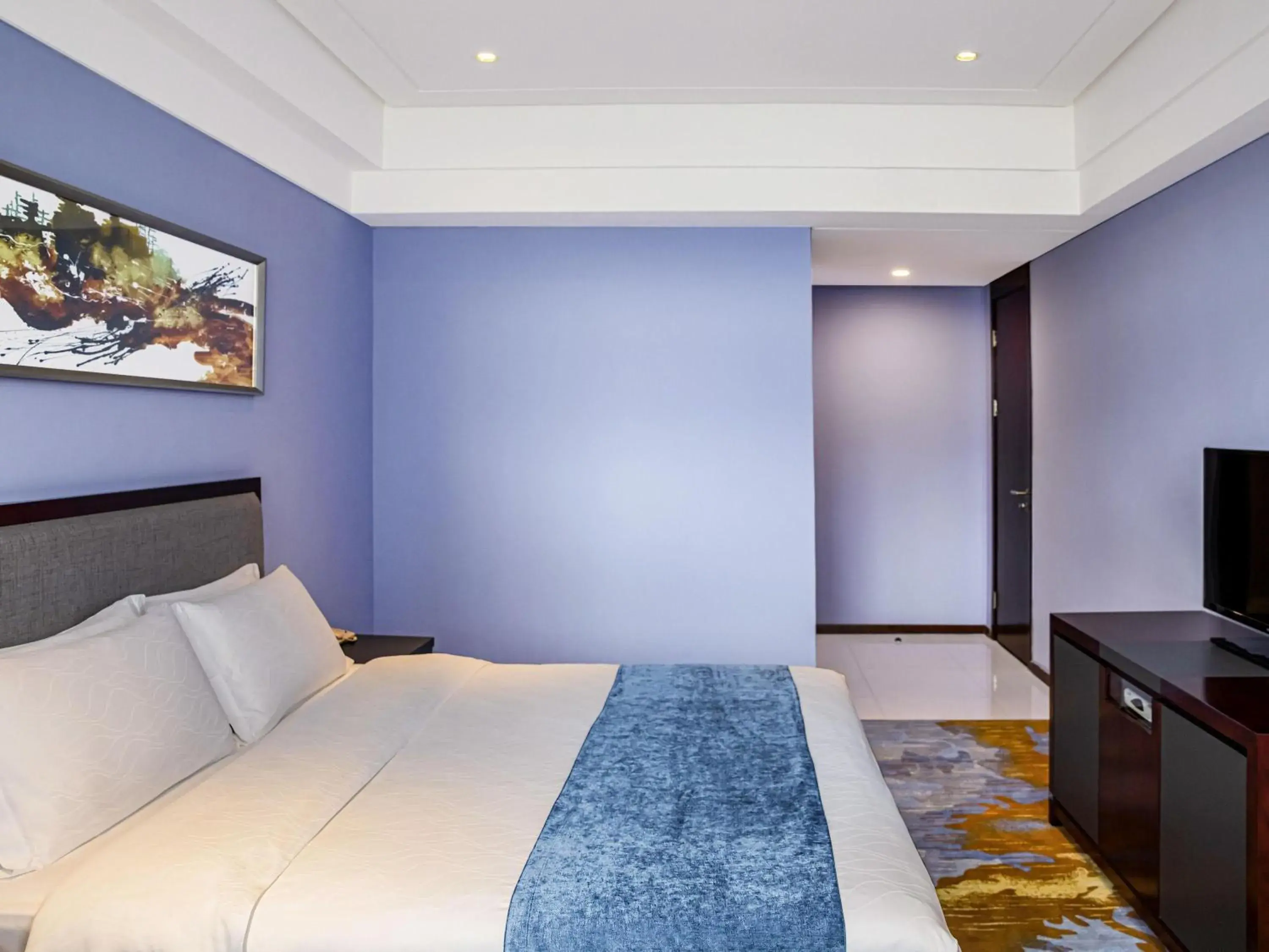 Superior Suite with One King Bed - single occupancy in Novotel Guiyang Panjiang Superior Suite with One King Bed - single occupancy in Novotel Guiyang Panjiang