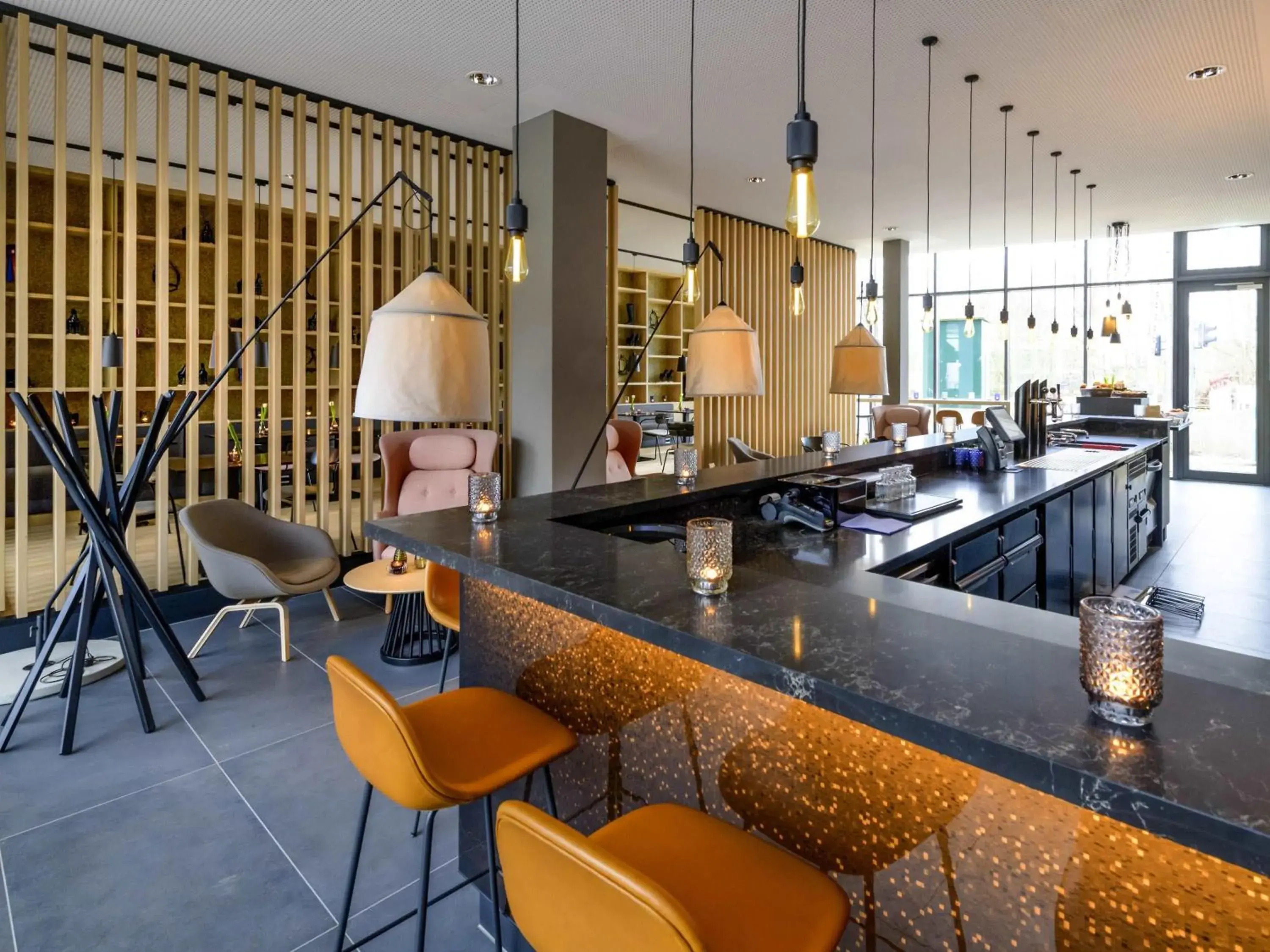 Lounge or bar in ibis Styles Vechta Lounge or bar in ibis Styles Vechta