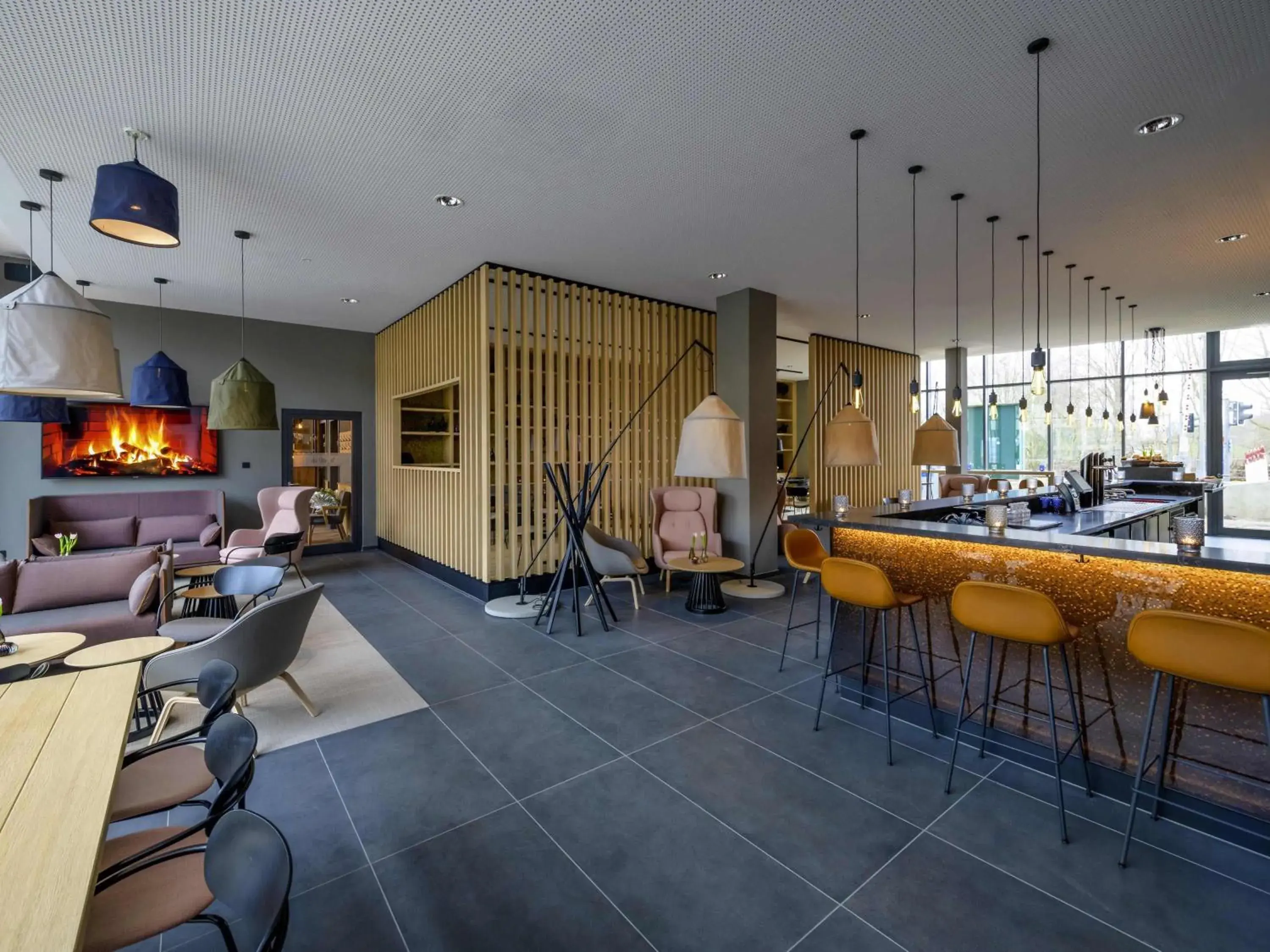 Lounge or bar in ibis Styles Vechta Lounge or bar in ibis Styles Vechta