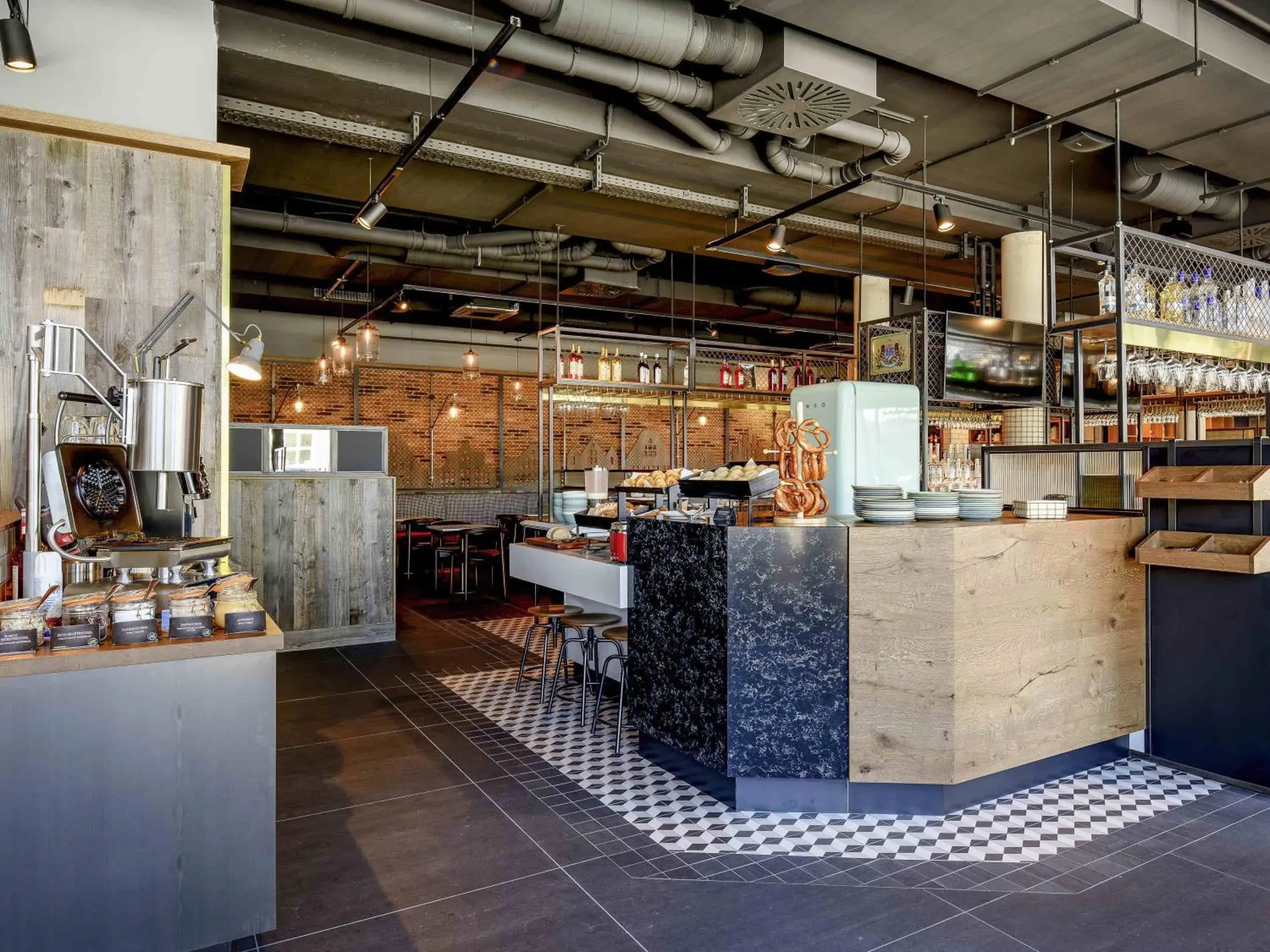 Lounge or bar in ibis Landshut City Lounge or bar in ibis Landshut City