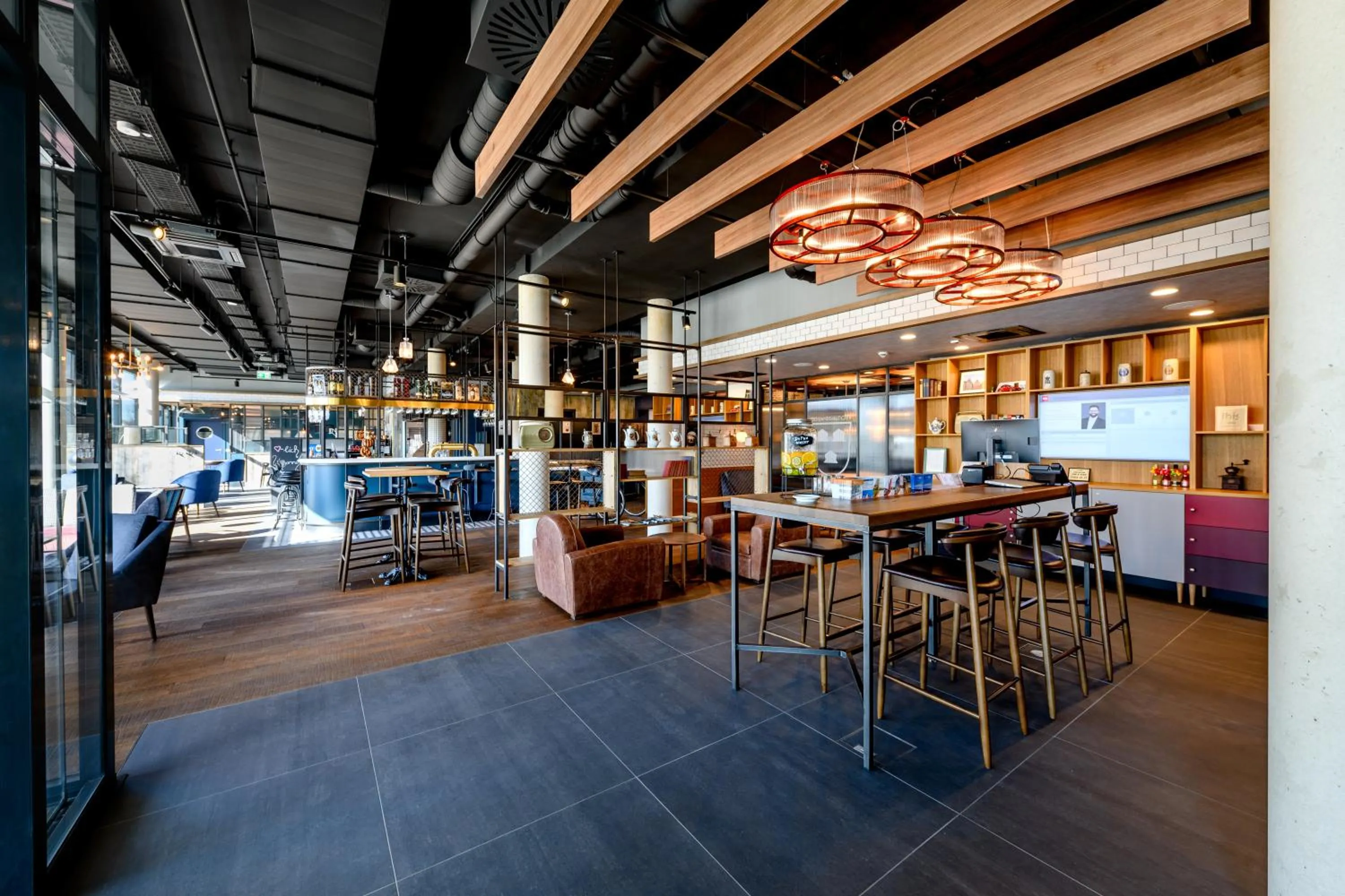 Lobby or reception in ibis Landshut City