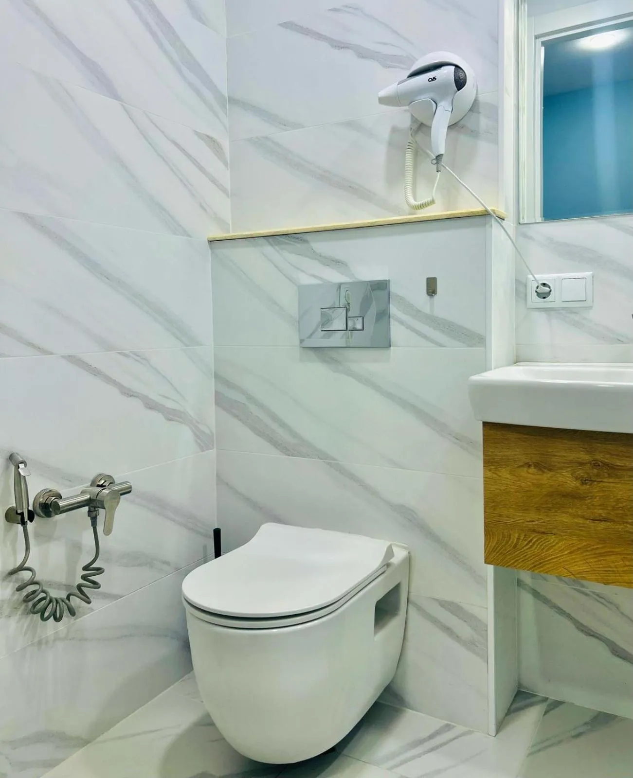 Toilet in Aqua Batumi Hotel & Apartments