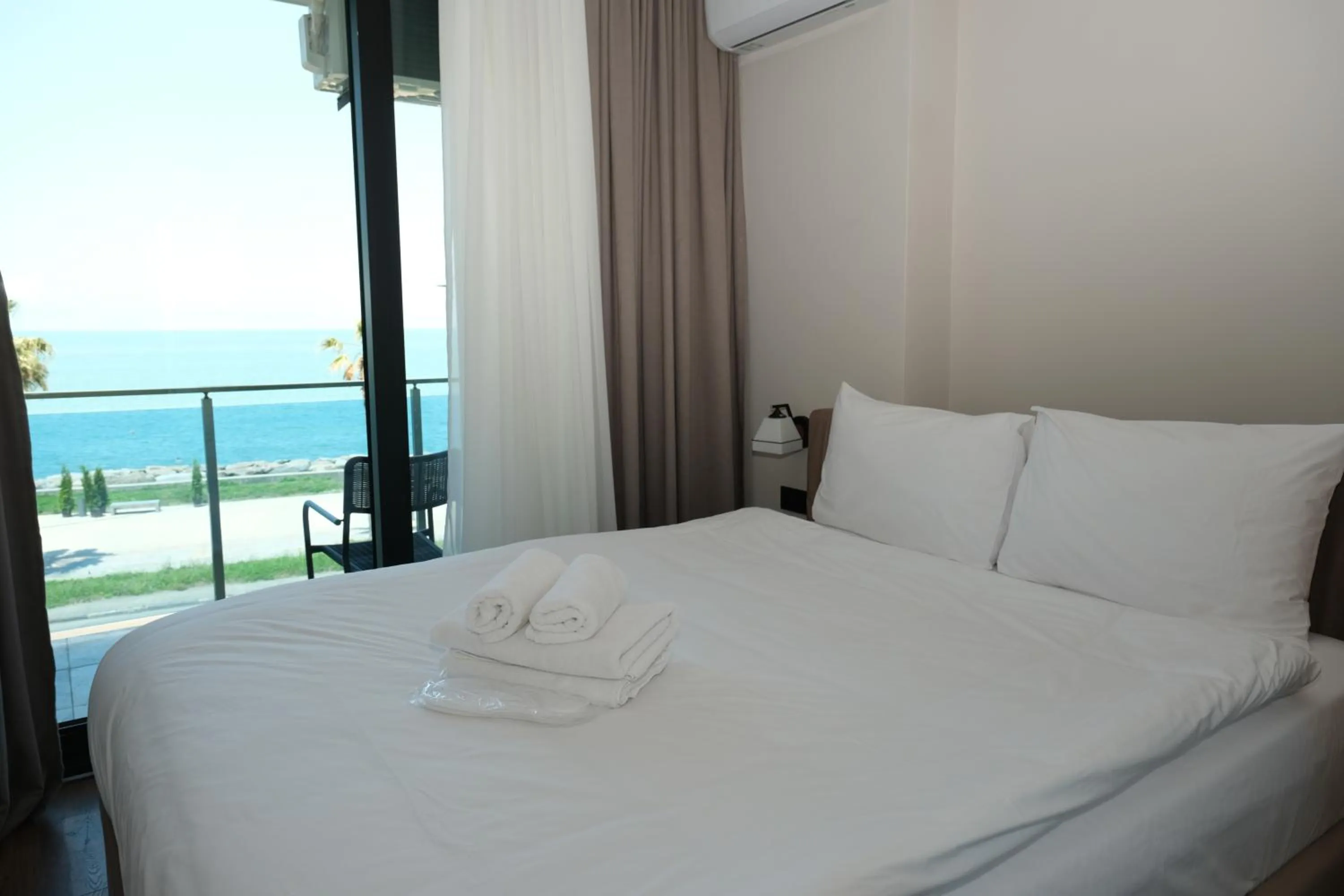 Bedroom, Bed in Aqua Batumi Hotel & Apartments