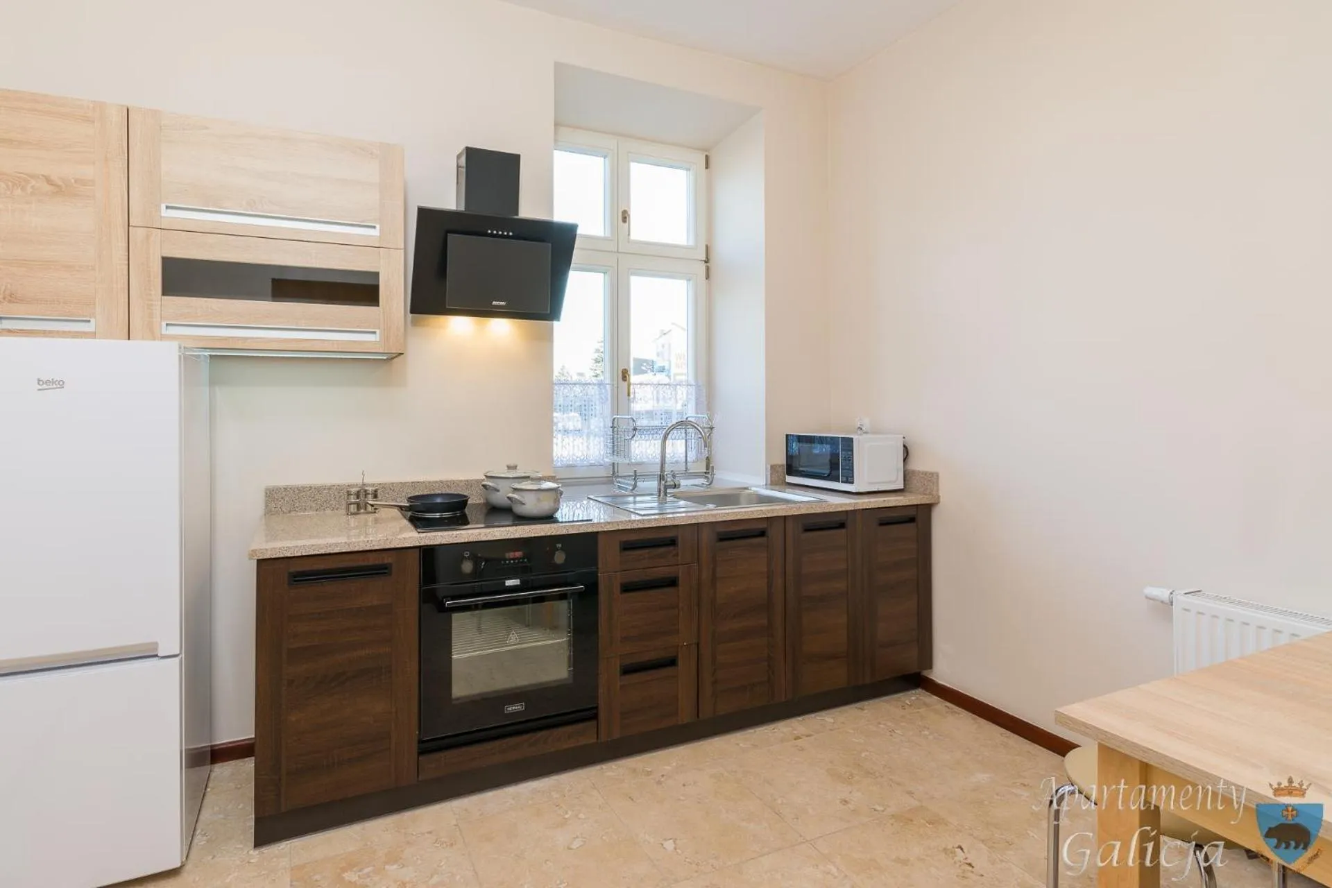 Kitchen or kitchenette in Apartamenty Galicja