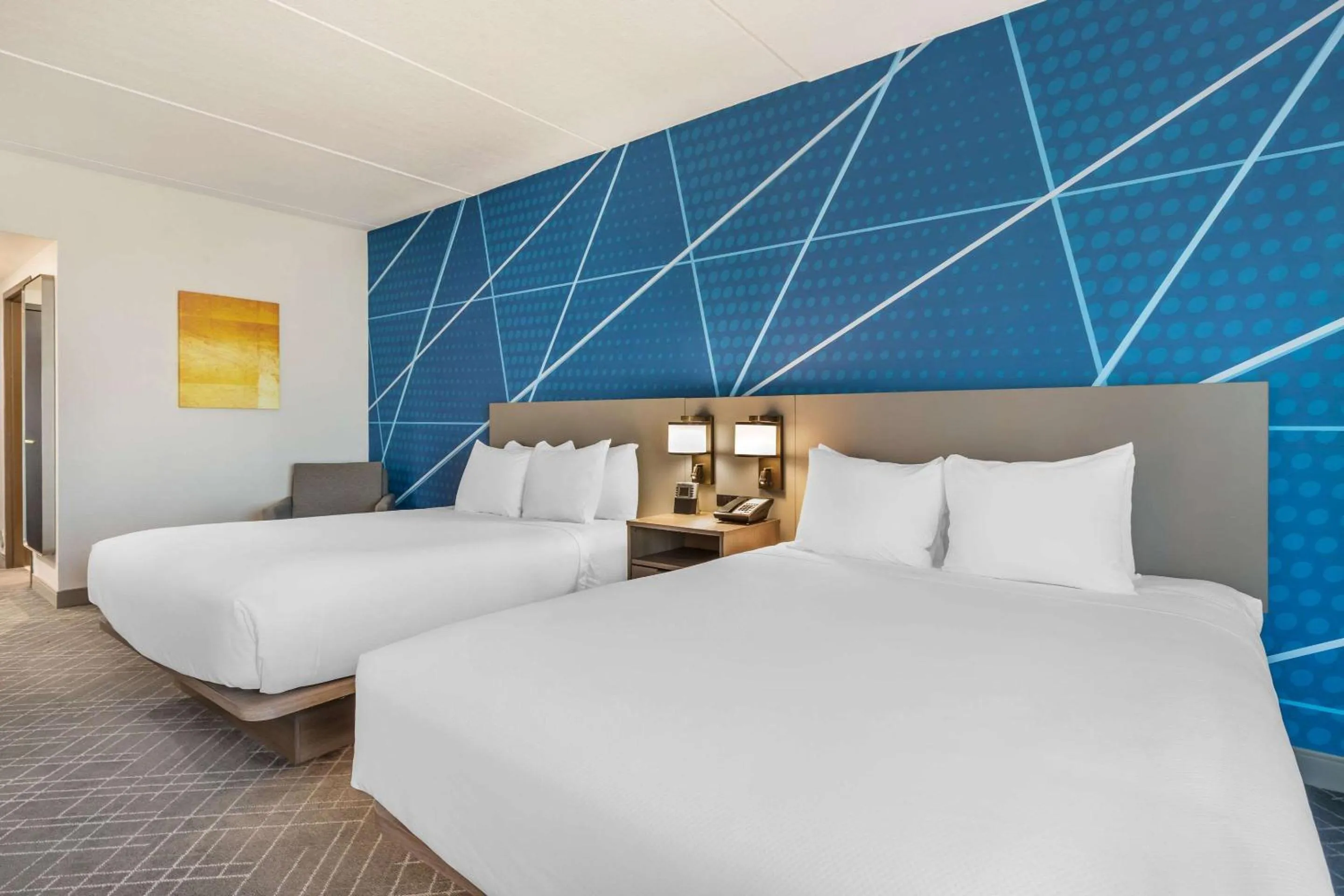 Bedroom, Bed in Wingate By Wyndham Frisco