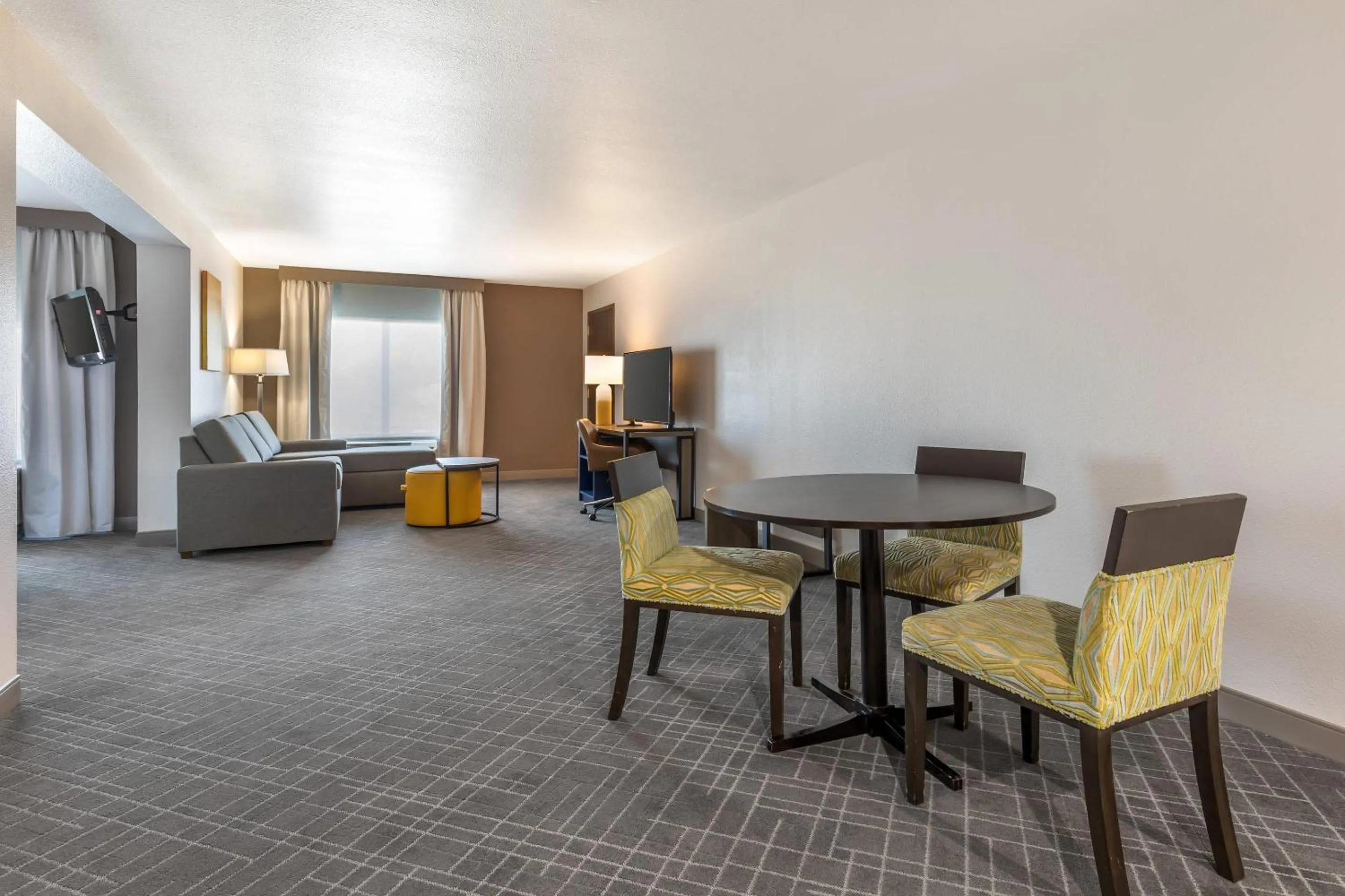 Bedroom in Comfort Inn & Suites Frisco East - McKinney