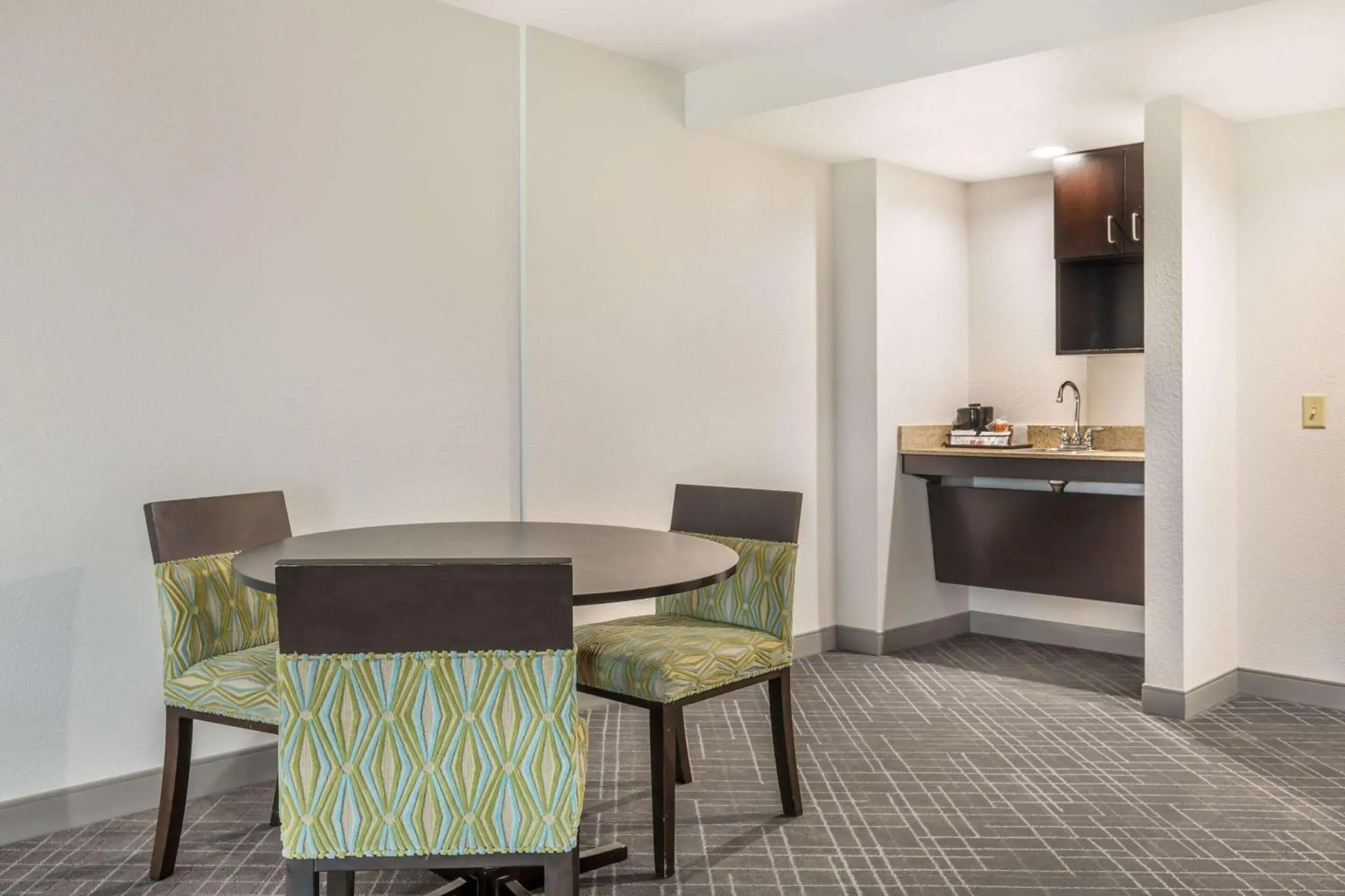 Bedroom in Wingate By Wyndham Frisco Bedroom in Wingate By Wyndham Frisco