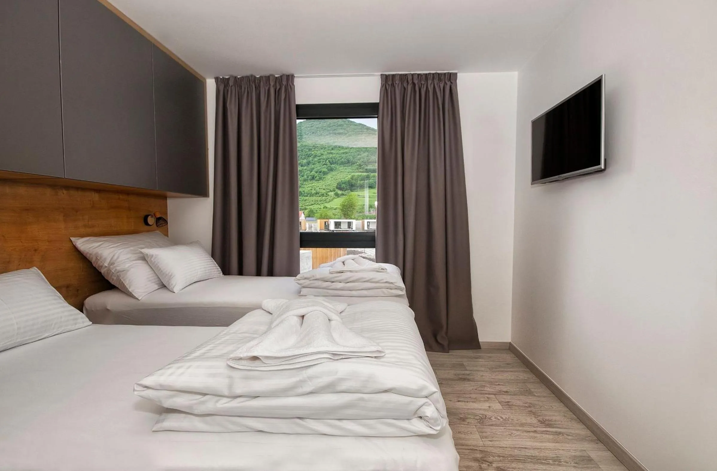 TV and multimedia, Bed in Mobile Homes Camping Plitvice