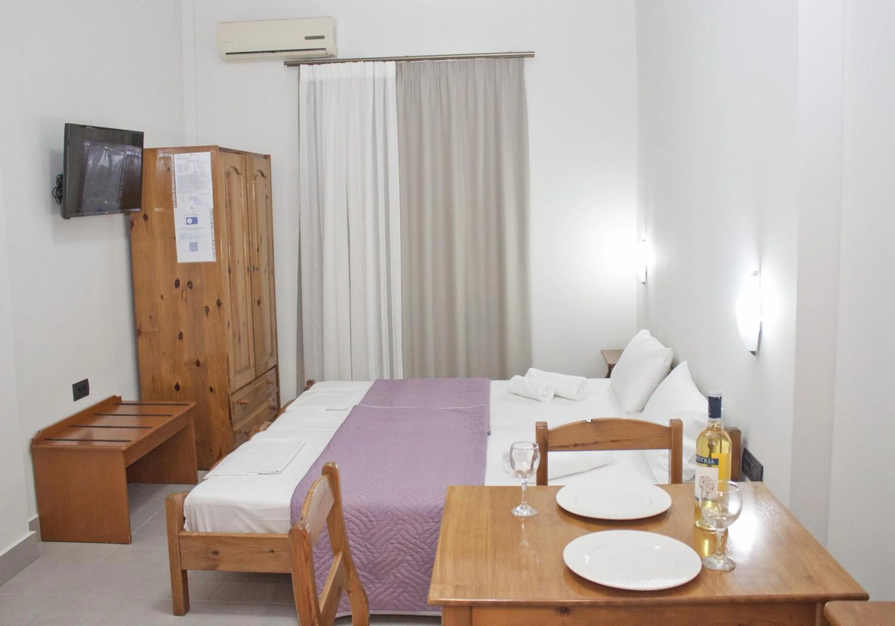 Photo of the whole room, Bed in Vaso Apartments