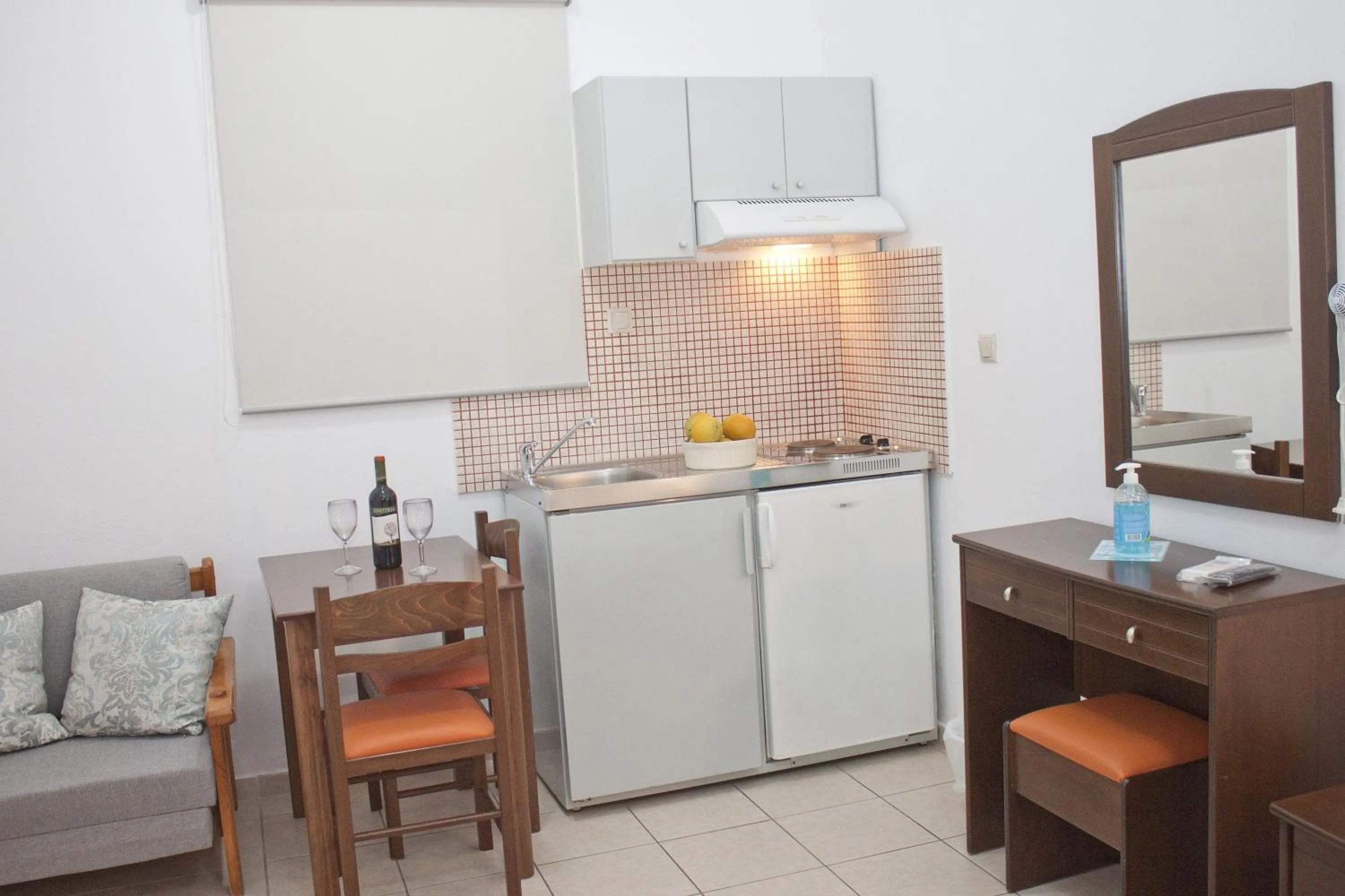 Communal kitchen in Vaso Apartments
