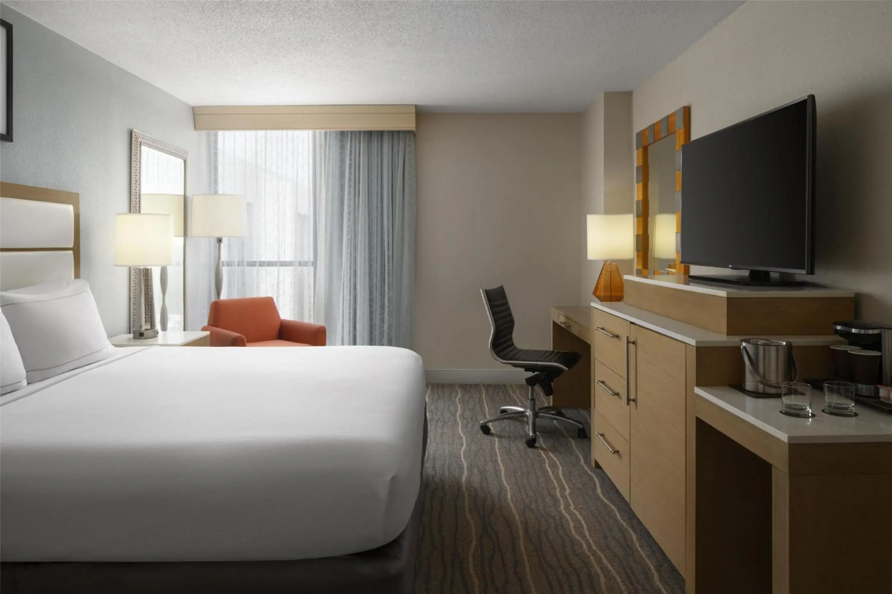 Bed in DoubleTree by Hilton Virginia Beach Bed in DoubleTree by Hilton Virginia Beach