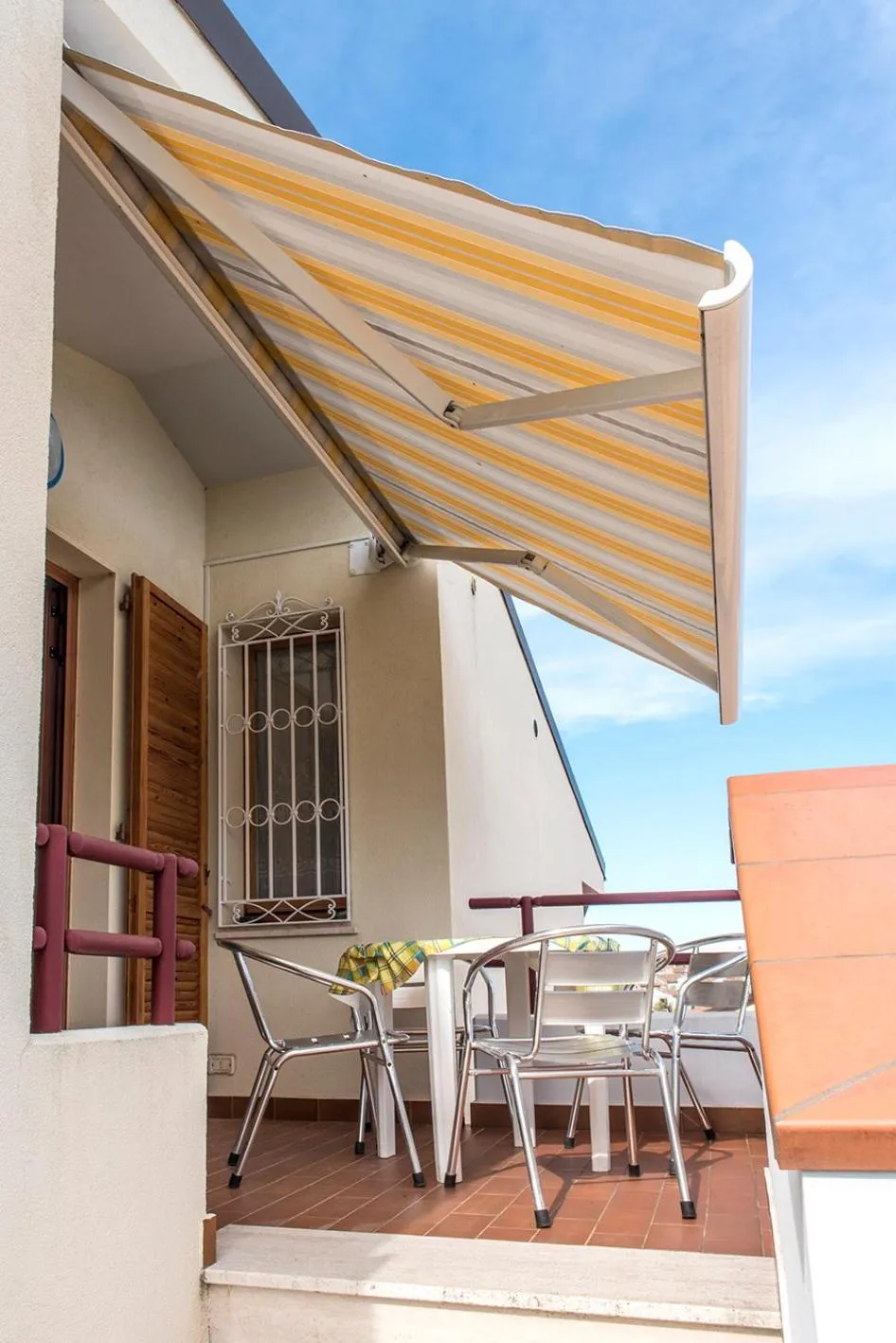 N164 - Numana, bilocale con meravigliosa vista mare