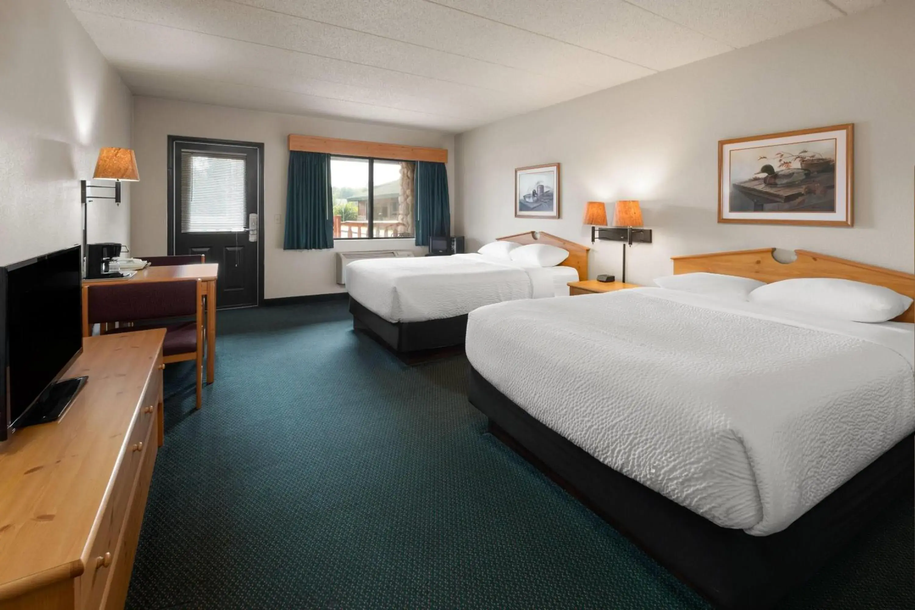 Photo of the whole room, Bed in Shell Lake Lodge, a Travelodge by Wyndham Photo of the whole room, Bed in Shell Lake Lodge, a Travelodge by Wyndham