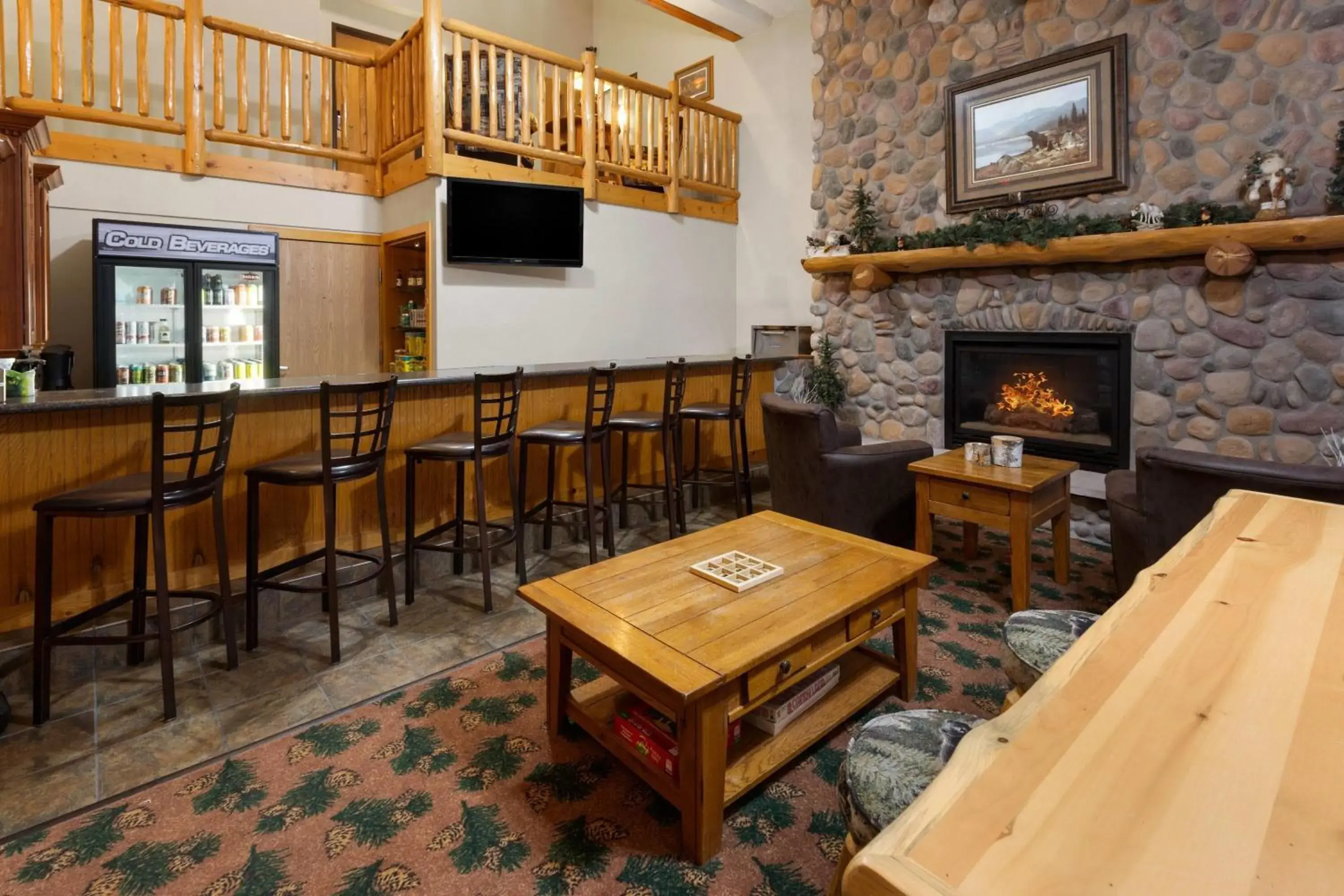 Lounge or bar in Shell Lake Lodge, a Travelodge by Wyndham Lounge or bar in Shell Lake Lodge, a Travelodge by Wyndham