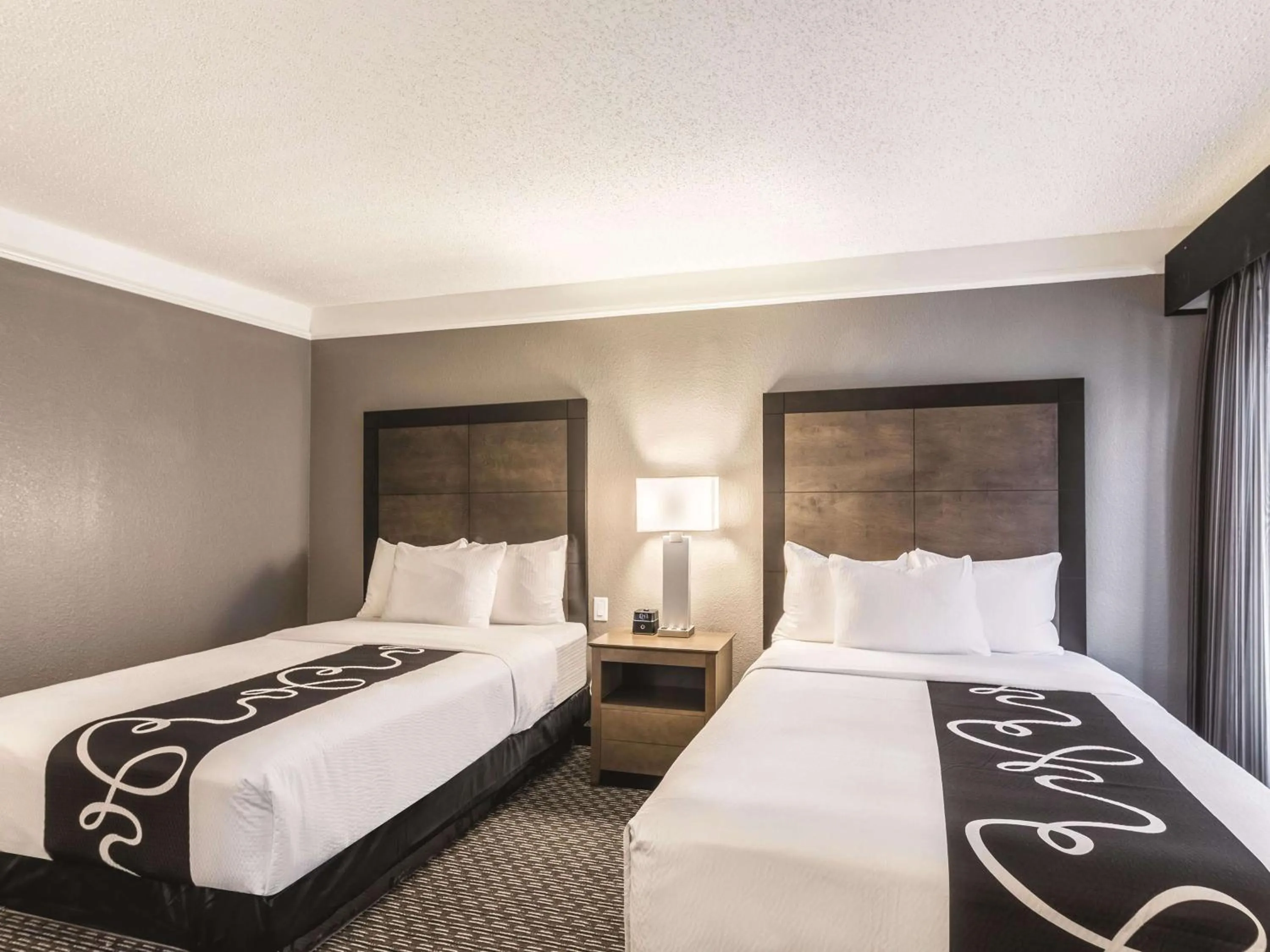 Photo of the whole room, Bed in La Quinta by Wyndham Austin at The Domain