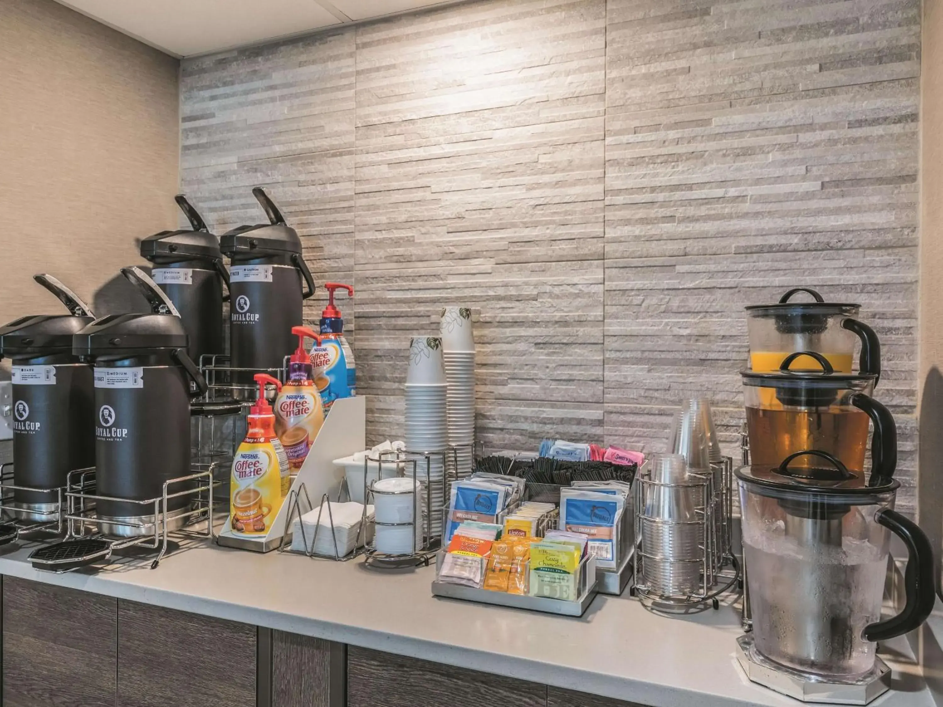 Restaurant/places to eat in La Quinta by Wyndham Austin at The Domain Restaurant/places to eat in La Quinta by Wyndham Austin at The Domain