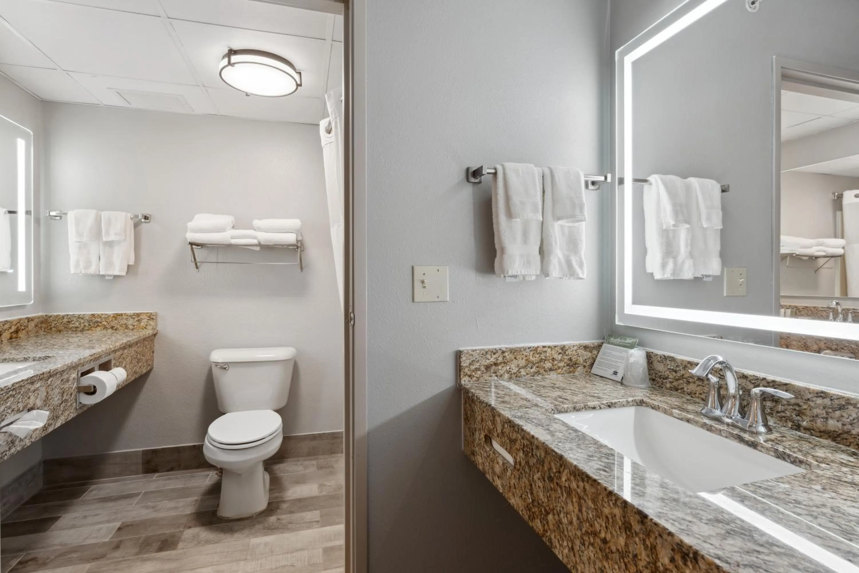 AmericInn by Wyndham Wisconsin Dells