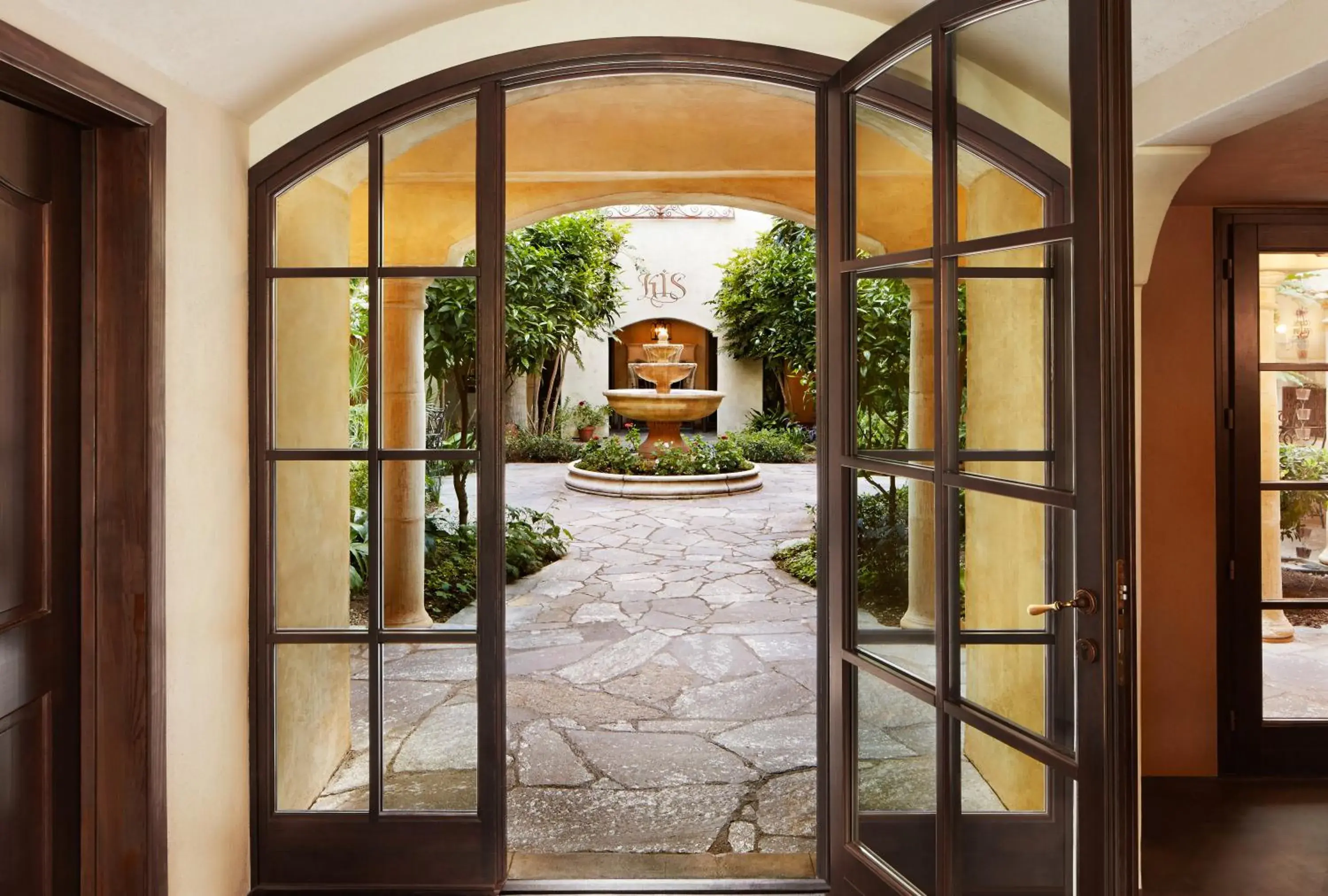 Garden view in Kenwood Inn & Spa Garden view in Kenwood Inn & Spa