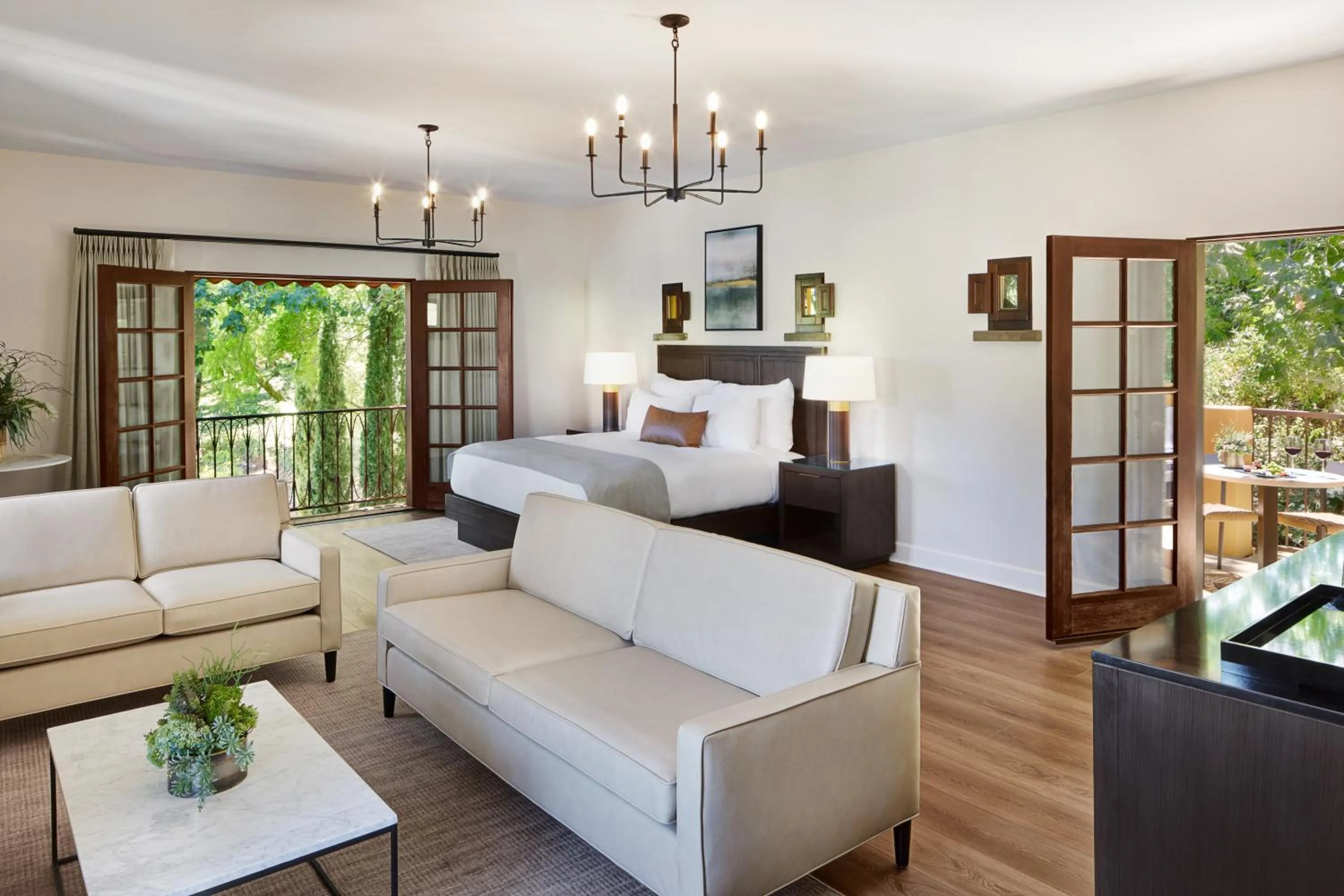 Bedroom in Kenwood Inn & Spa