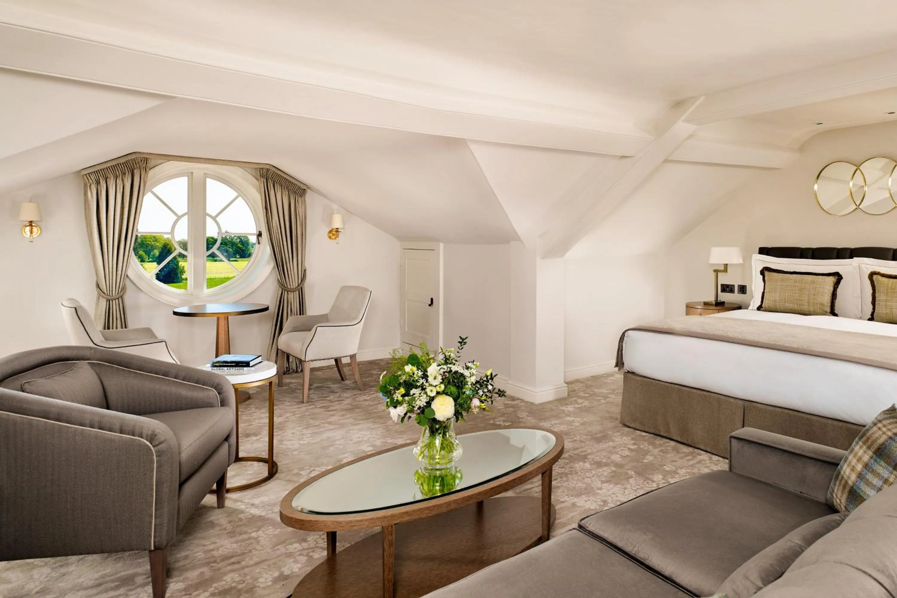 Bedroom, Bed in The Langley, a Luxury Collection Hotel, Buckinghamshire