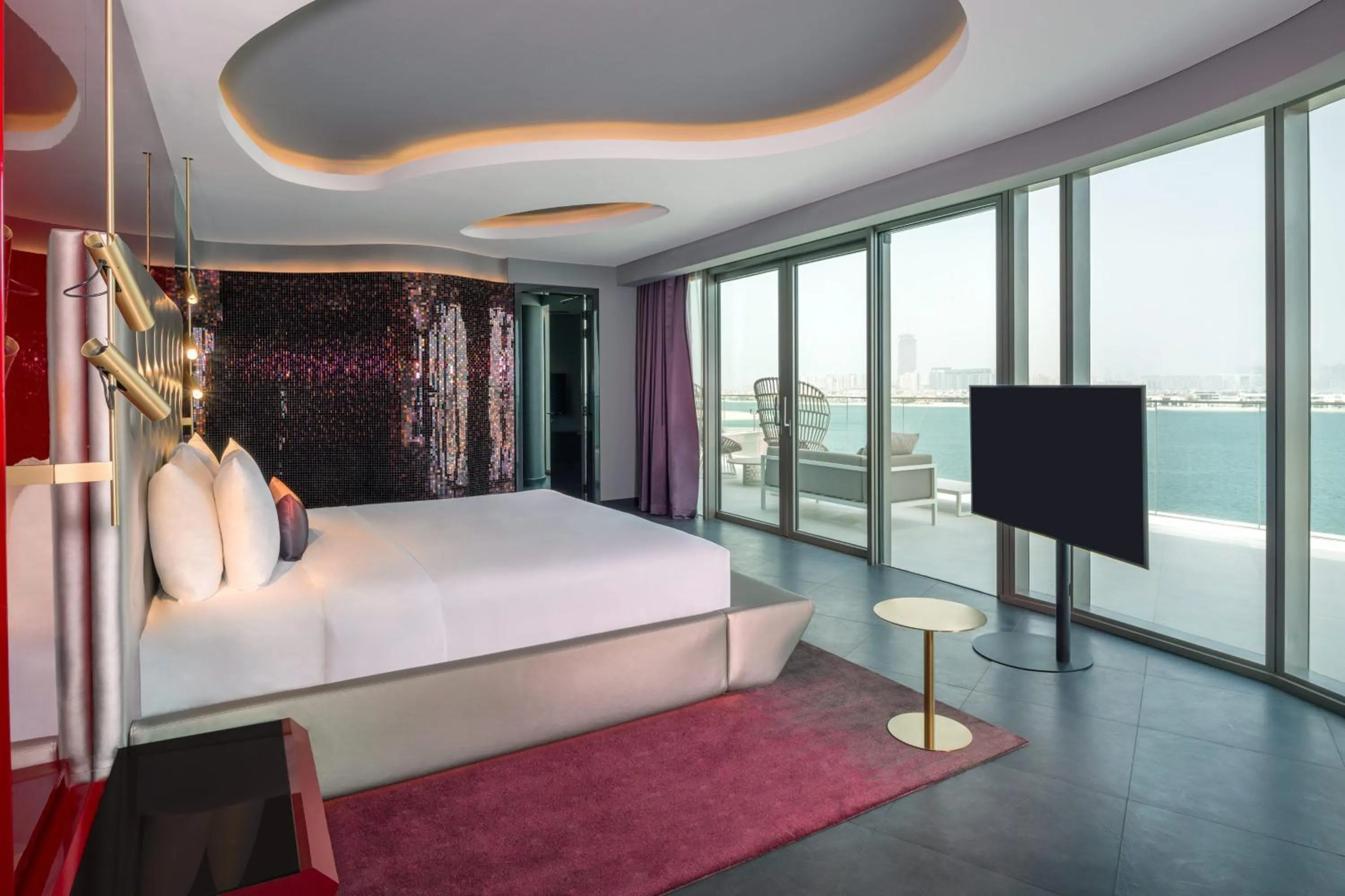 Photo of the whole room, Bed in W Dubai - The Palm