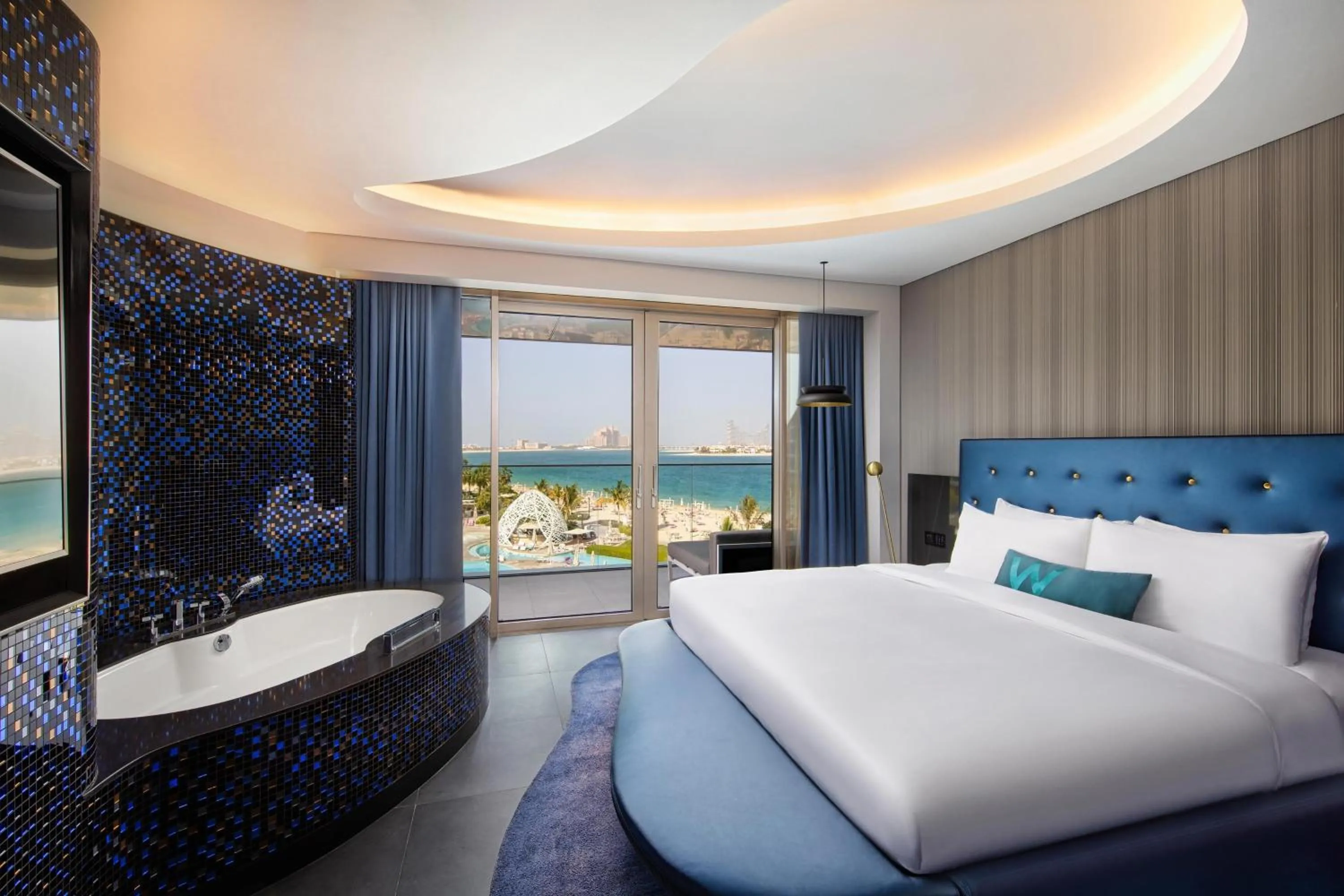 Photo of the whole room, Bed in W Dubai - The Palm