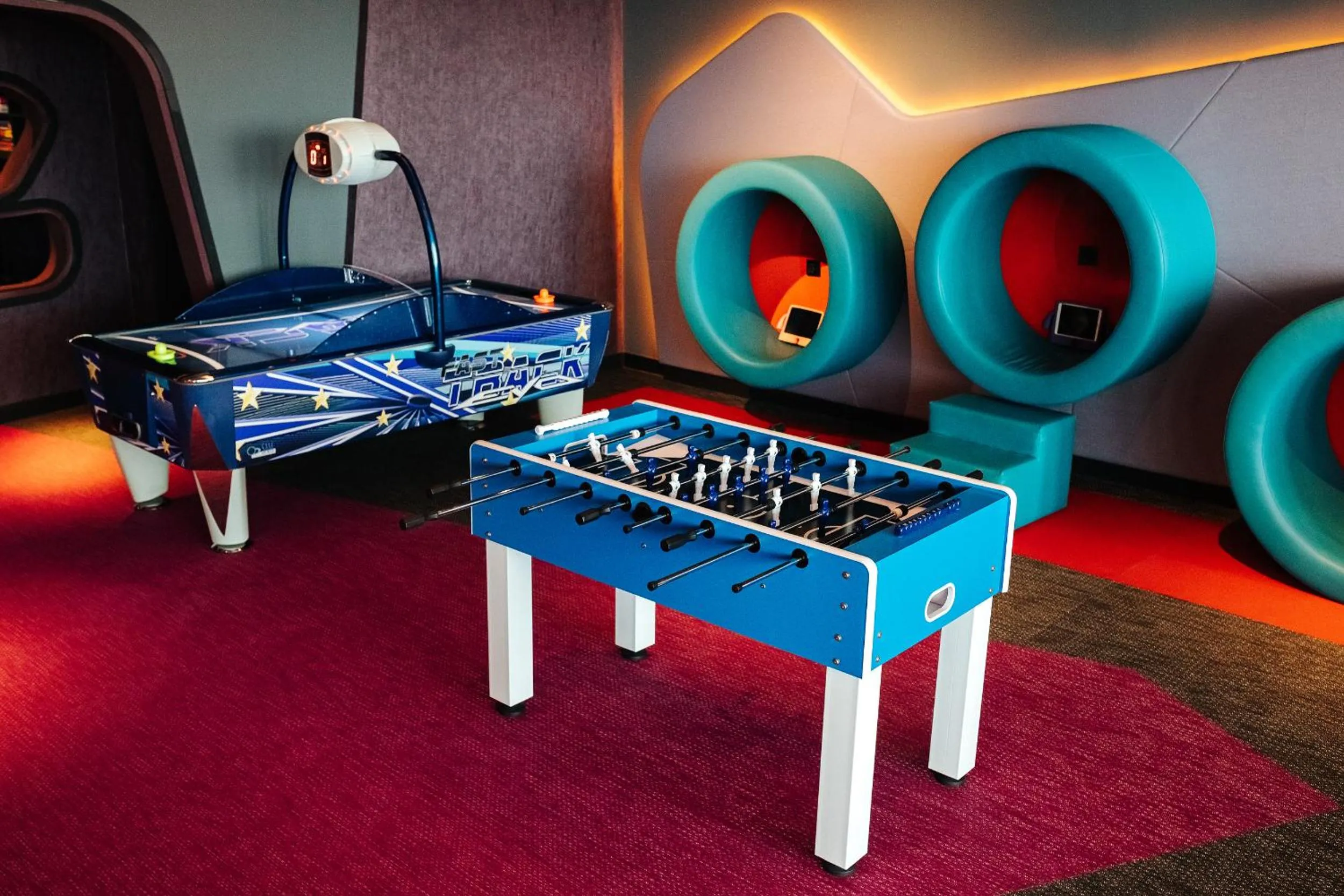 Kids's club in W Dubai - The Palm