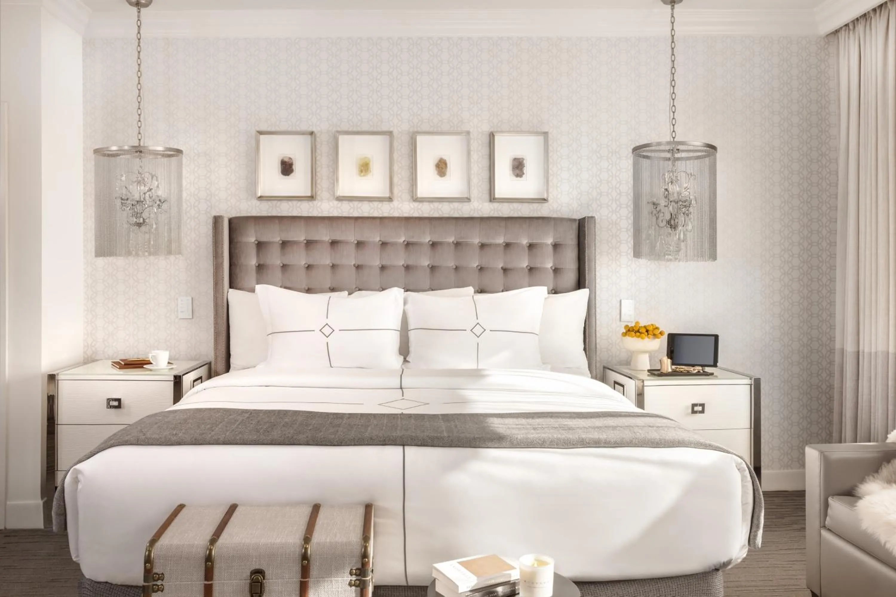 Bed in Huntley Santa Monica Beach