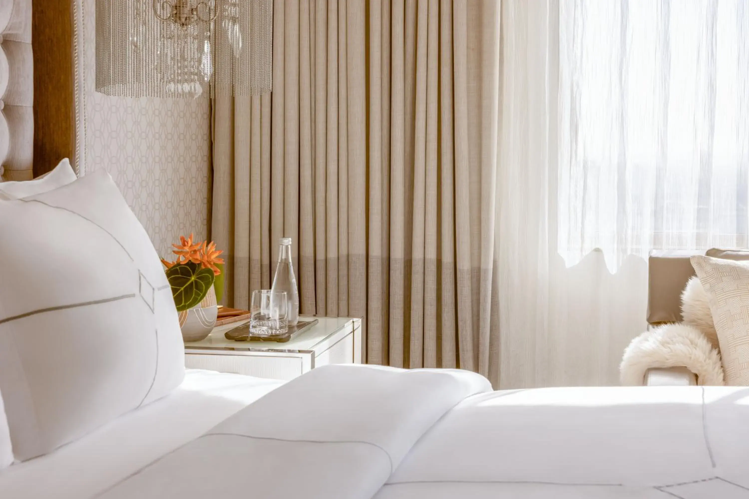 Bed in Huntley Santa Monica Beach Bed in Huntley Santa Monica Beach