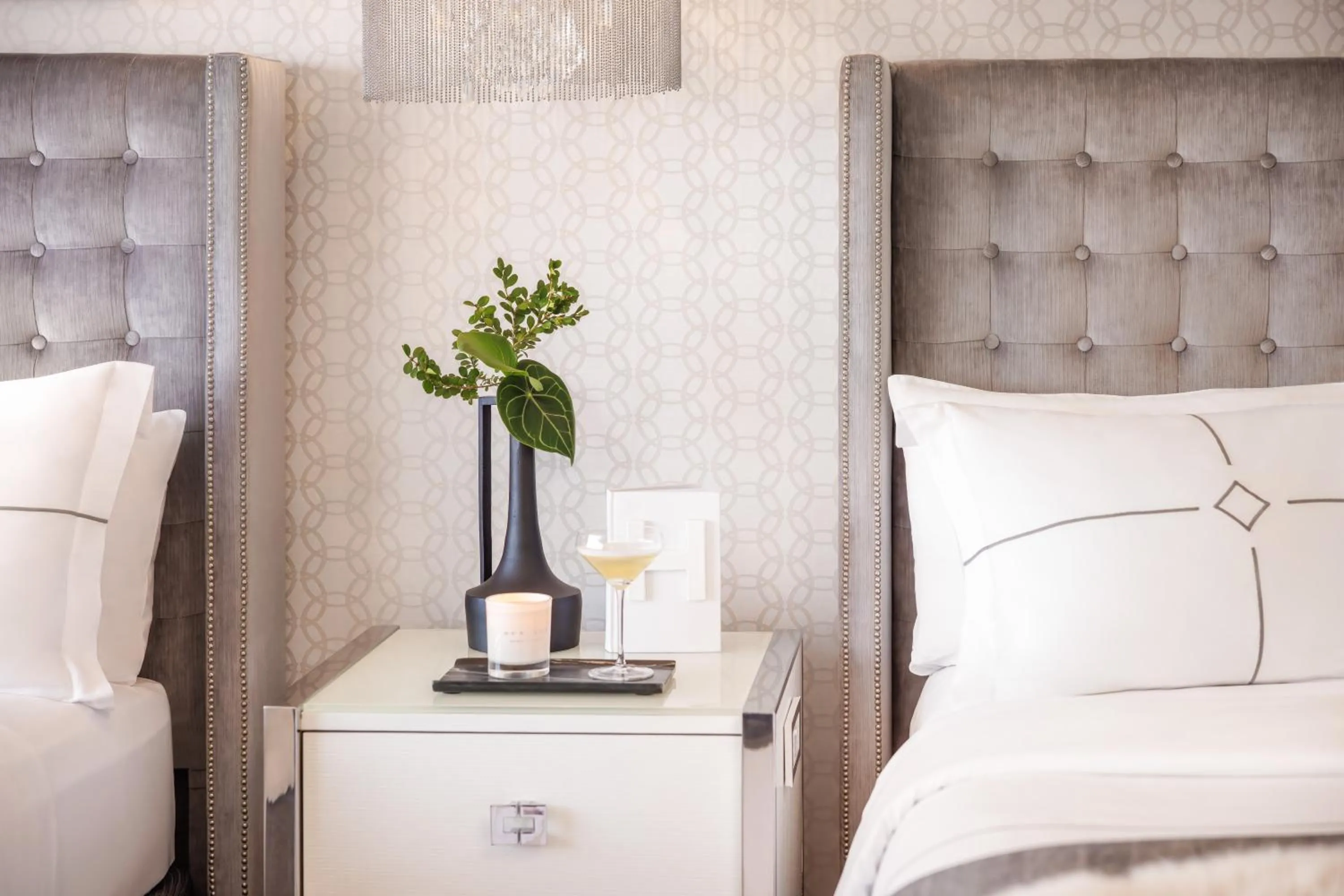 Bed in Huntley Santa Monica Beach