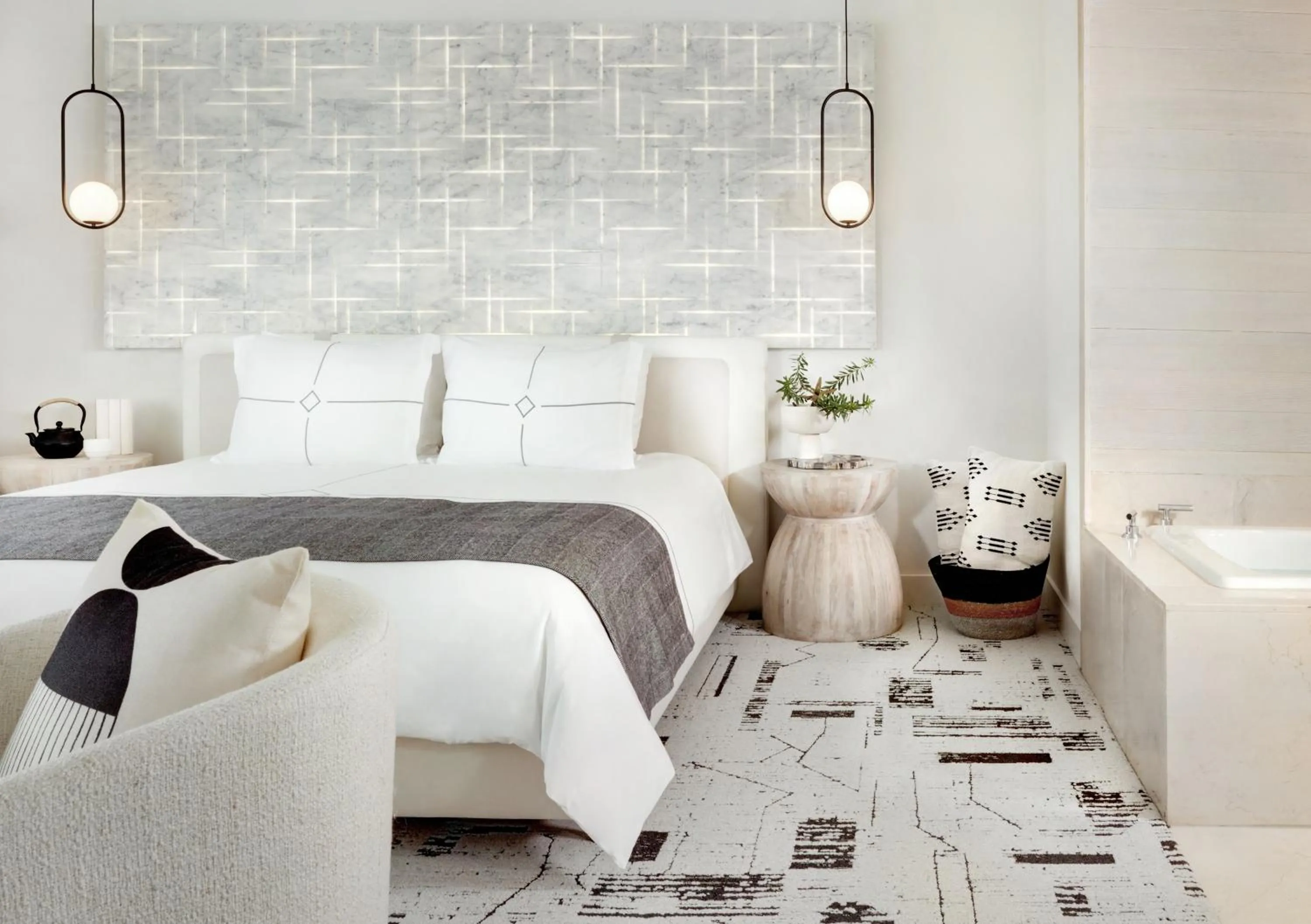 Bed in Huntley Santa Monica Beach