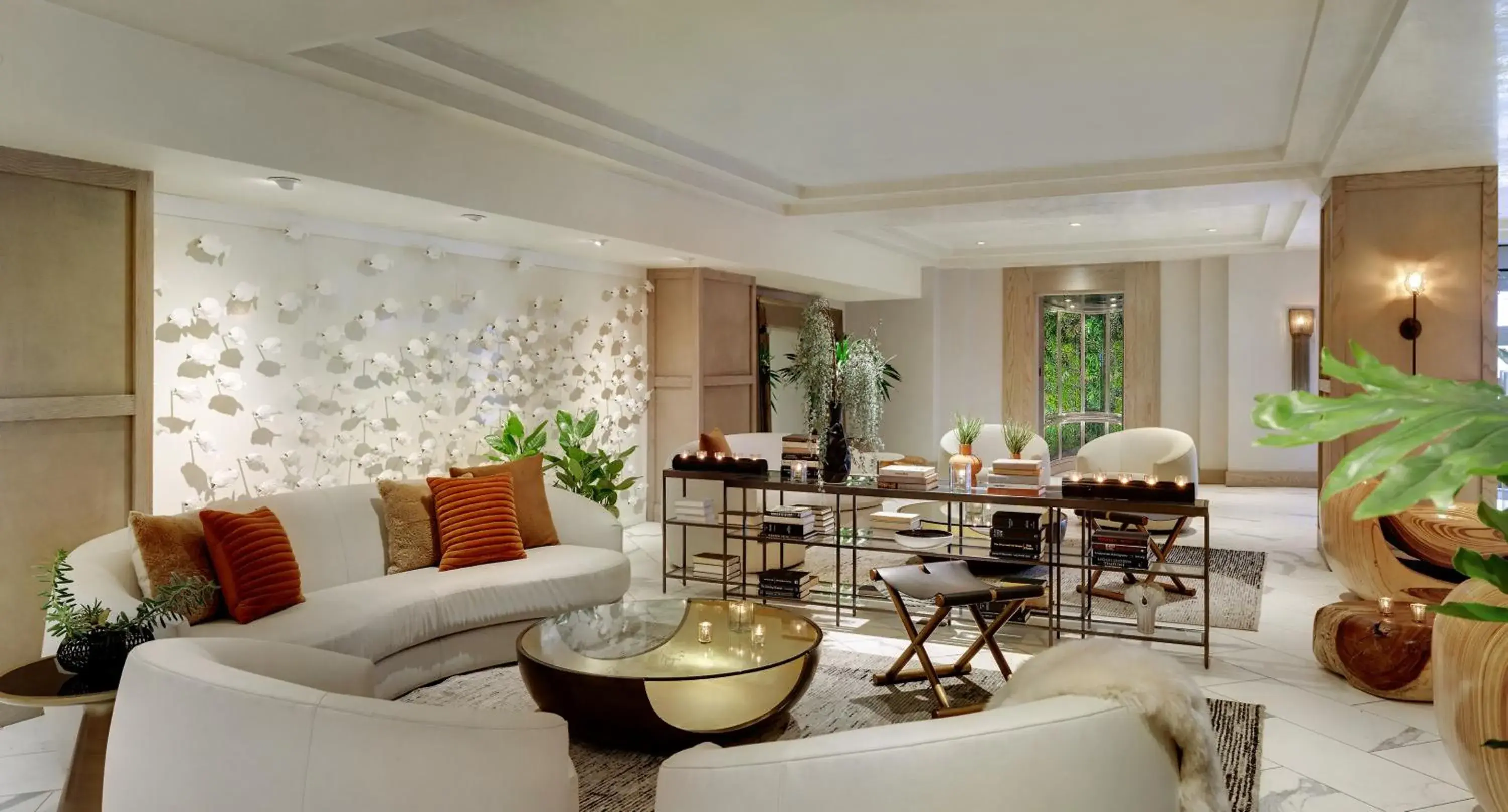 Lobby or reception in Huntley Santa Monica Beach Lobby or reception in Huntley Santa Monica Beach