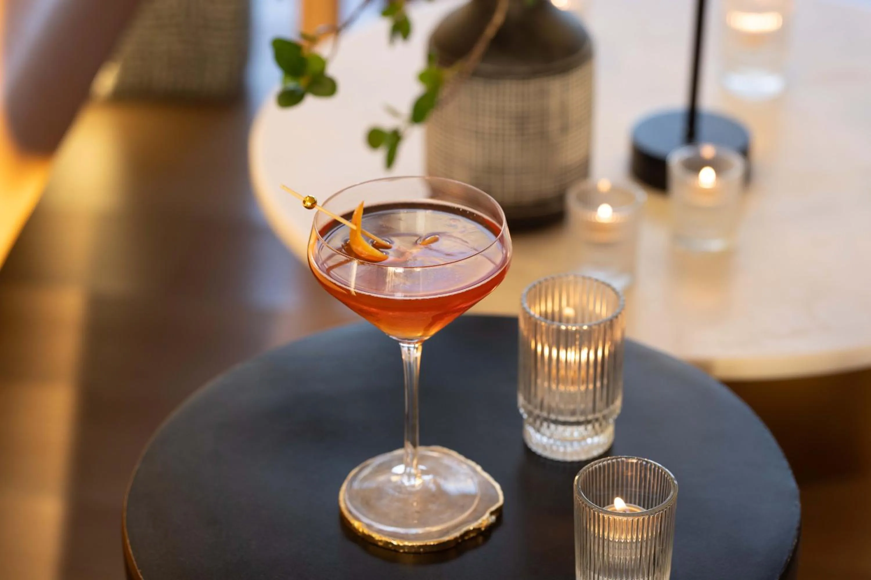 Restaurant/places to eat in Huntley Santa Monica Beach