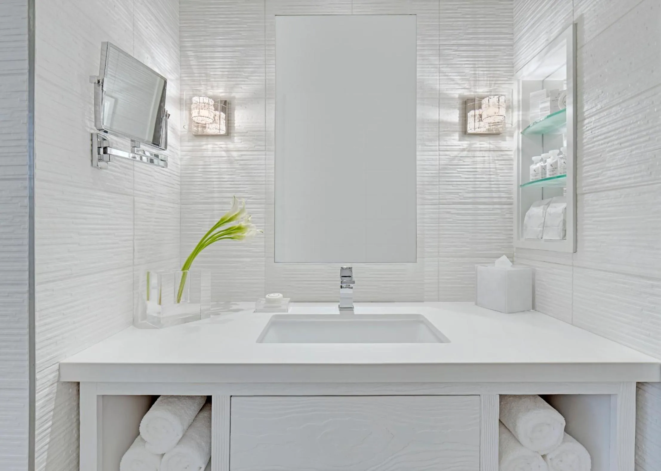 Bathroom in Huntley Santa Monica Beach