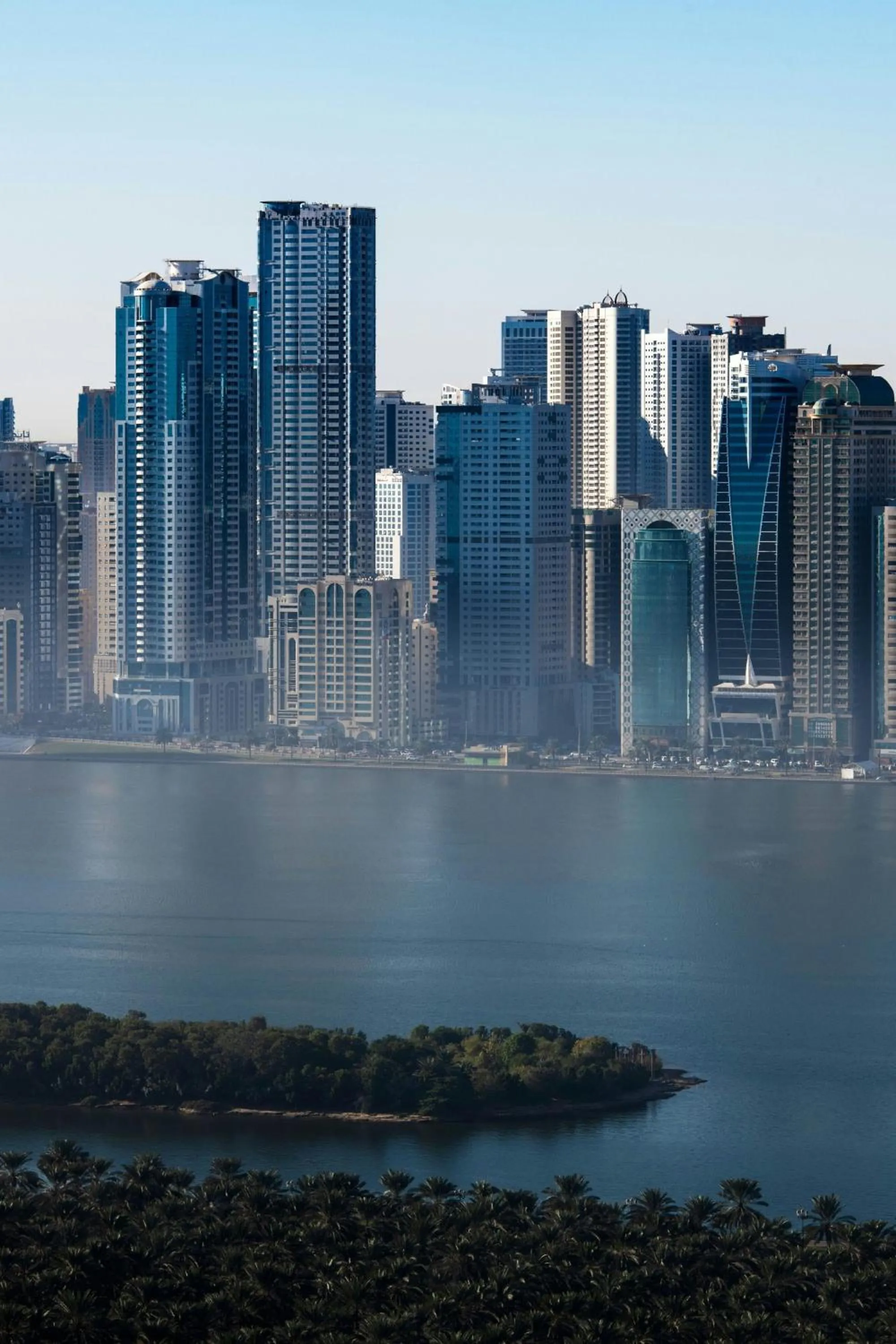 Photo of the whole room in Four Points by Sheraton Sharjah