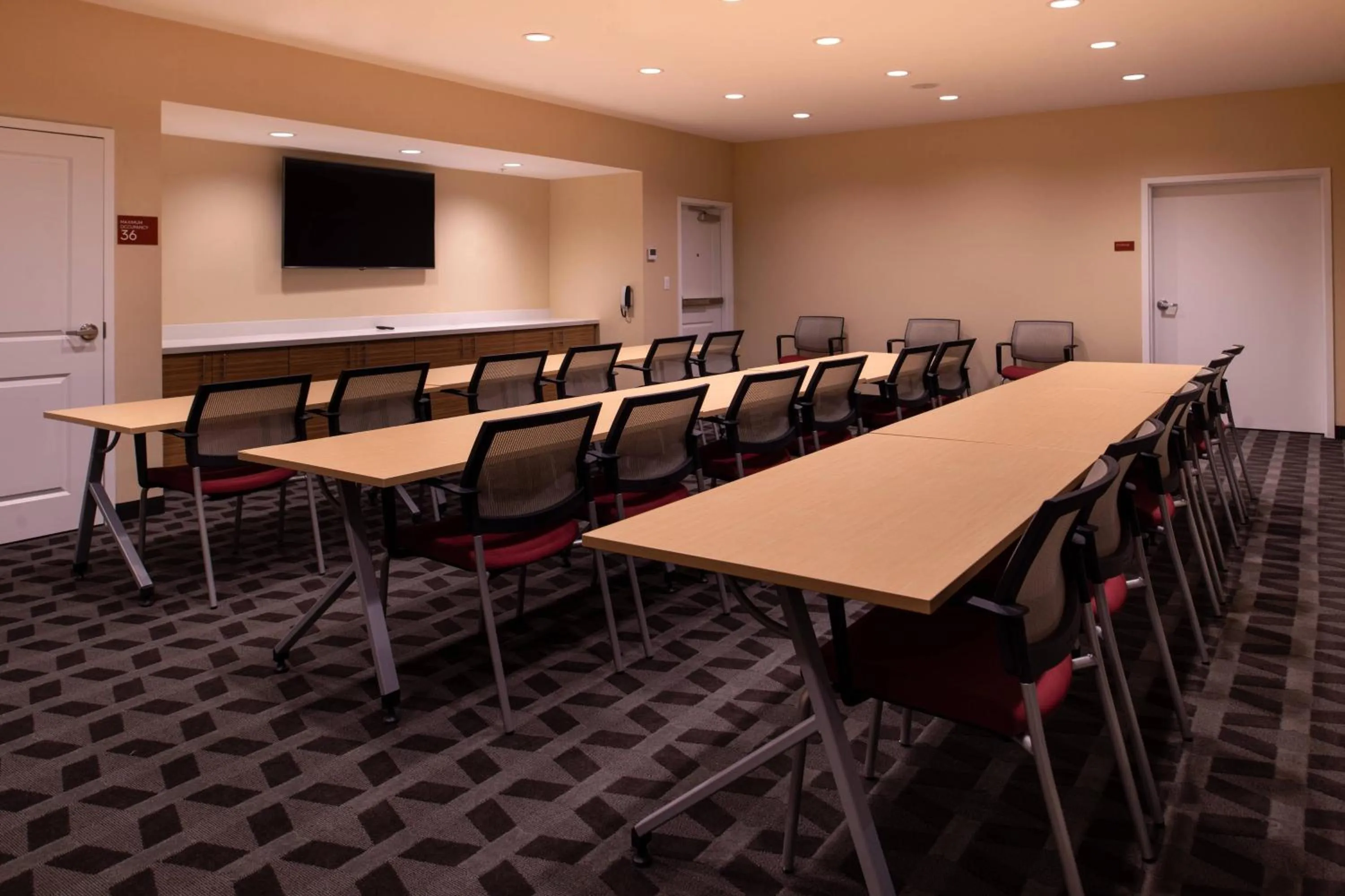 Meeting/conference room in TownePlace Suites by Marriott St. Louis Chesterfield