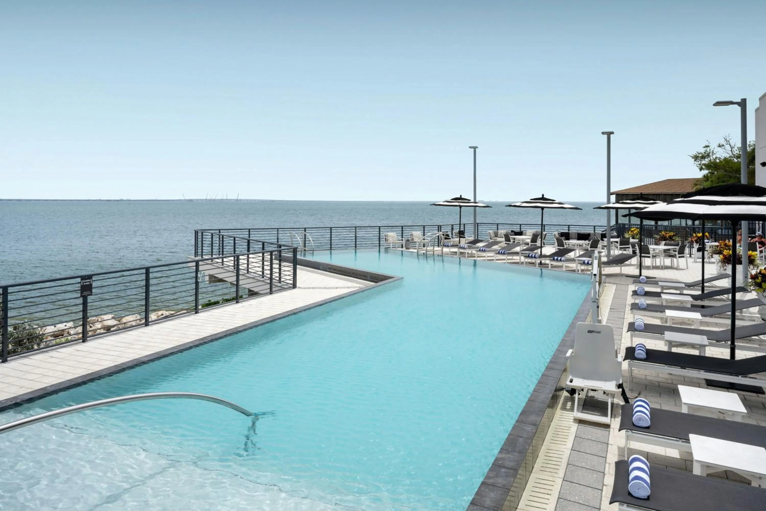 Swimming pool in The CURRENT Hotel, Autograph Collection