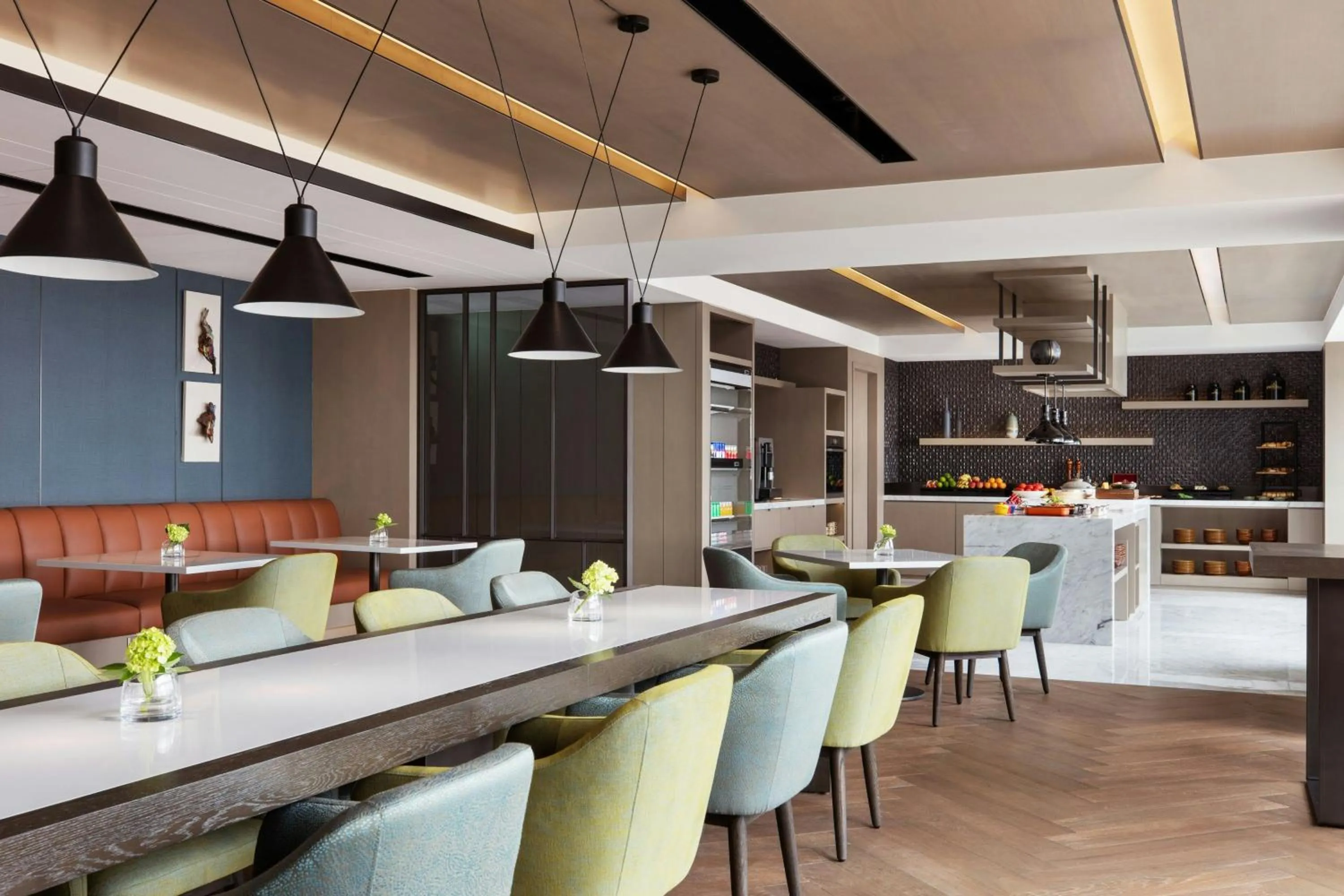 Lounge or bar in Courtyard by Marriott Taipei Downtown