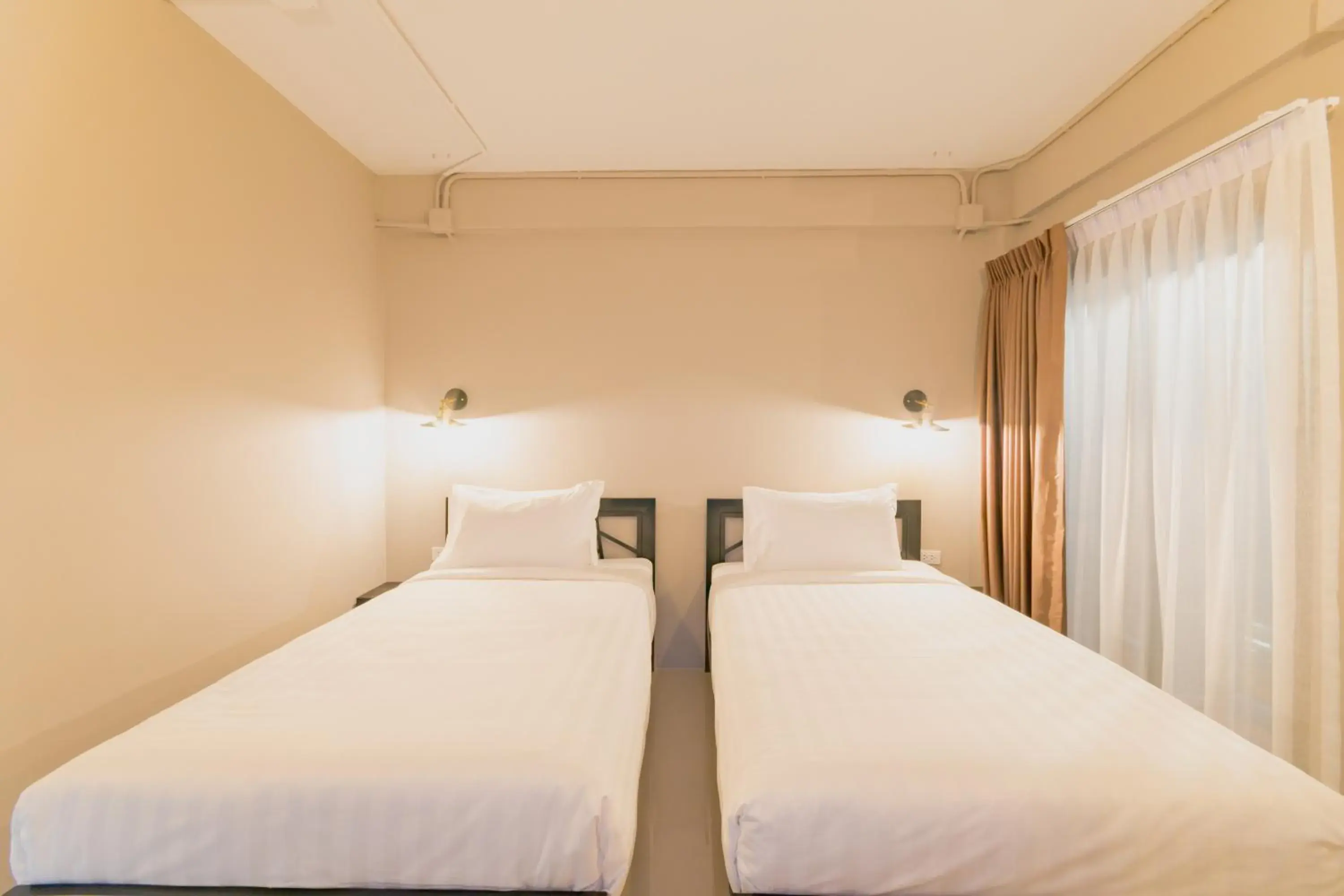 Twin Room with Balcony in Life is Goood Twin Room with Balcony in Life is Goood