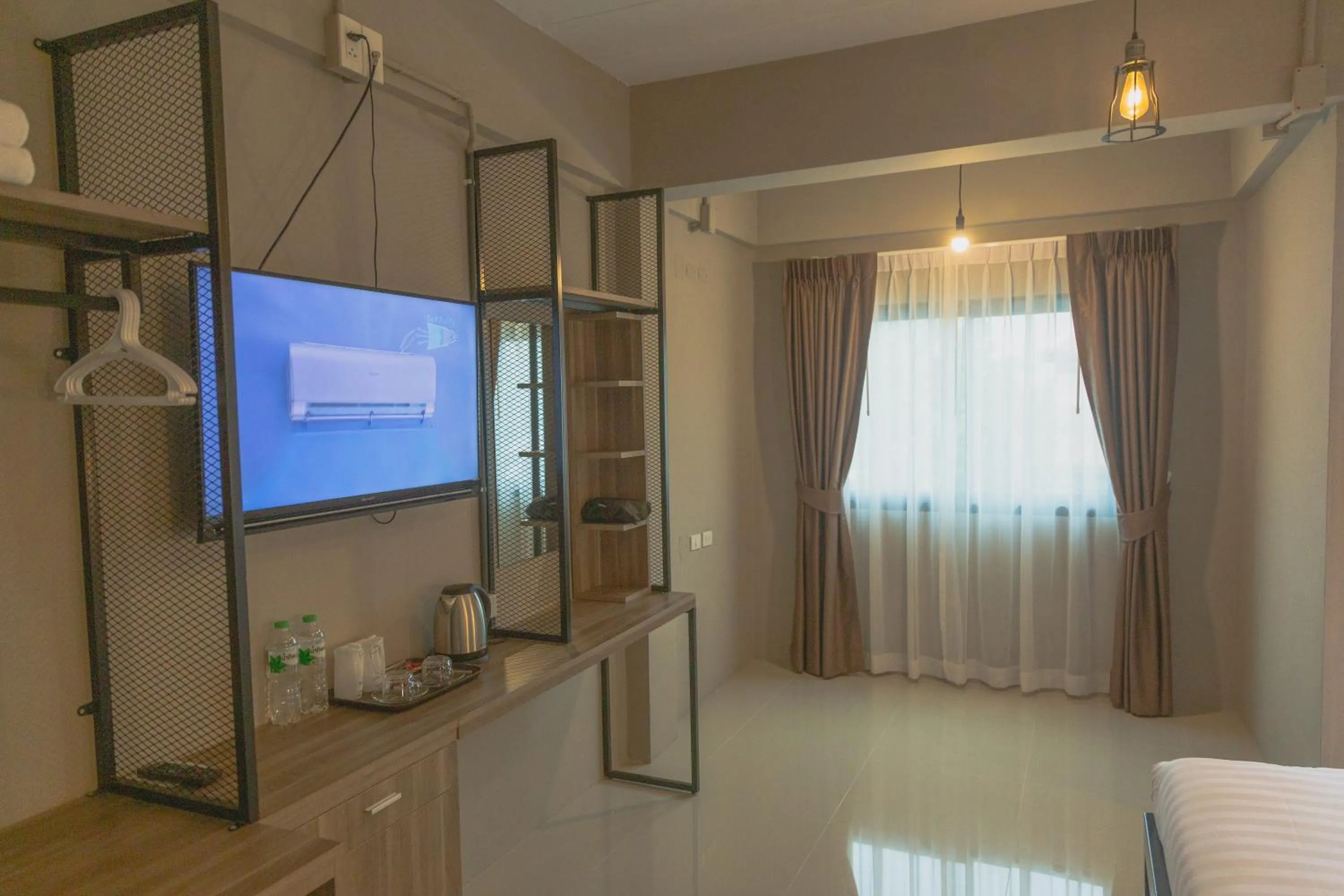 TV and multimedia in Life is Goood