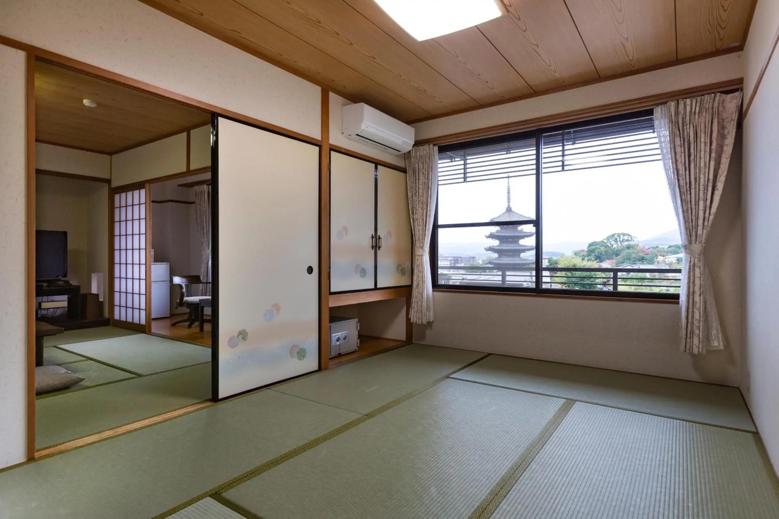 Photo of the whole room in Kyoto Higashiyamaso Photo of the whole room in Kyoto Higashiyamaso
