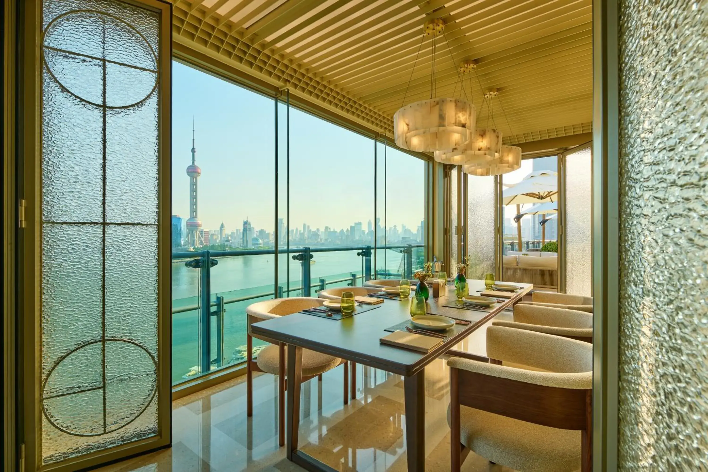Restaurant/places to eat in Banyantree Shanghai On the Bund - Tales rooftop bar boasts a jaw-dropping panoramic vista Restaurant/places to eat in Banyantree Shanghai On the Bund - Tales rooftop bar boasts a jaw-dropping panoramic vista