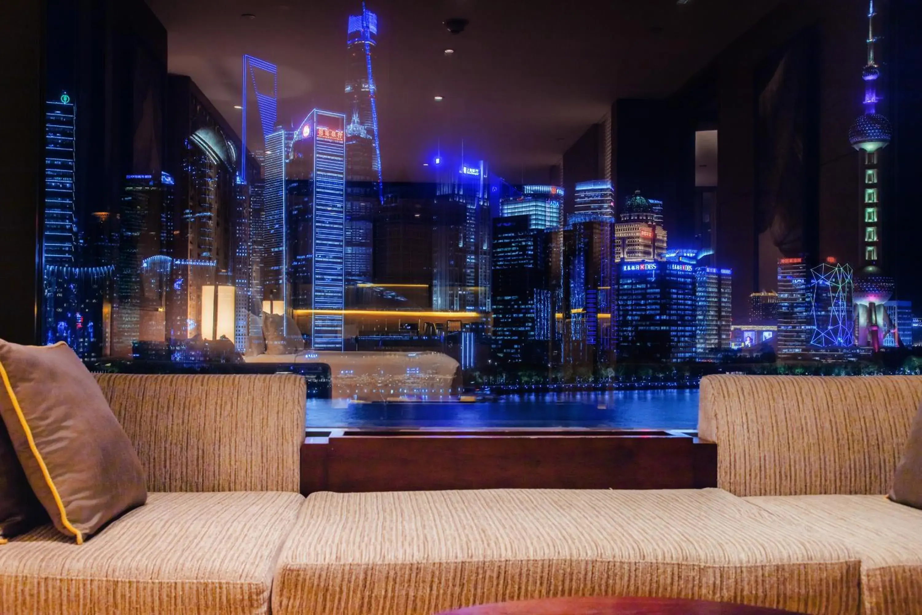 River view in Banyantree Shanghai On the Bund - Tales rooftop bar boasts a jaw-dropping panoramic vista River view in Banyantree Shanghai On the Bund - Tales rooftop bar boasts a jaw-dropping panoramic vista