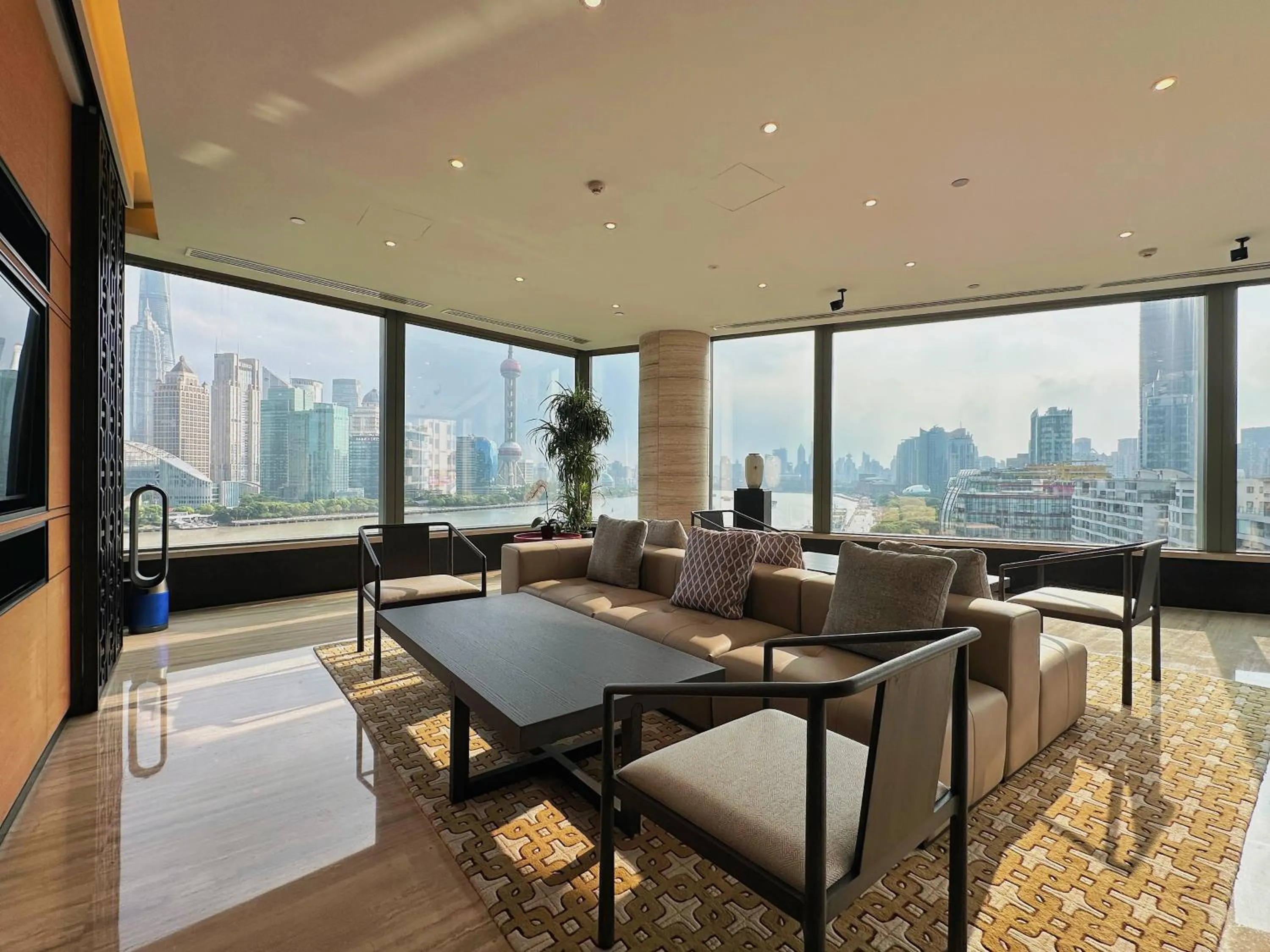 Living room in Banyantree Shanghai On the Bund - Tales rooftop bar boasts a jaw-dropping panoramic vista